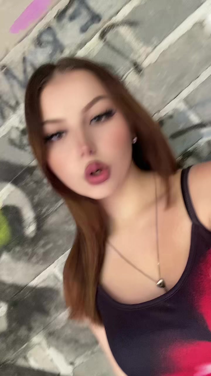 @Magdalena🥀
