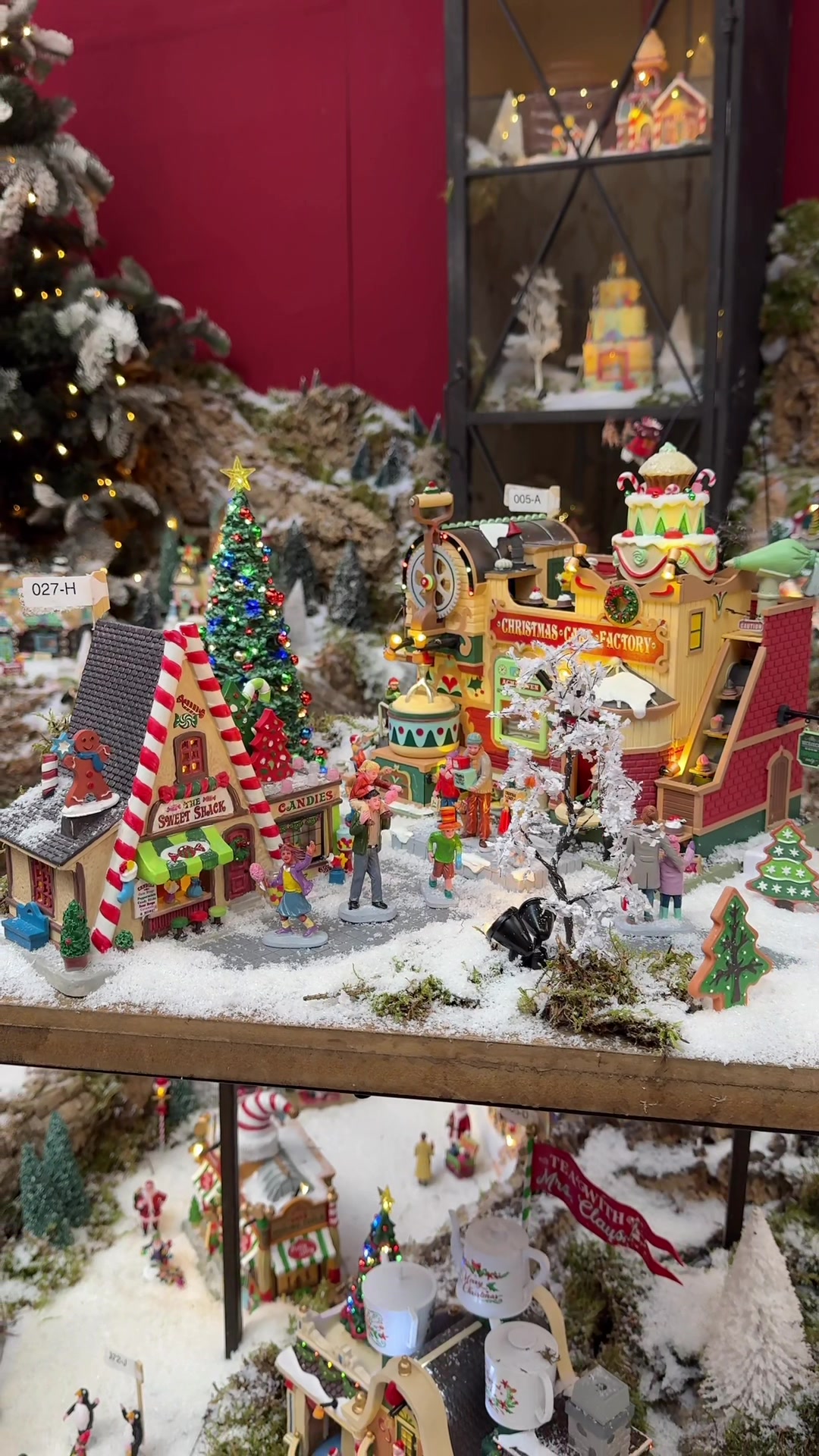 @Mike’s Christmas Village ✨