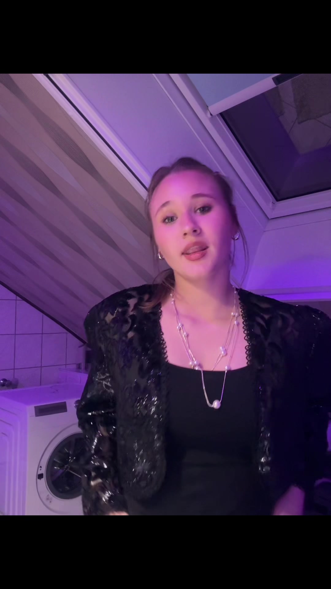 @Emilia <33