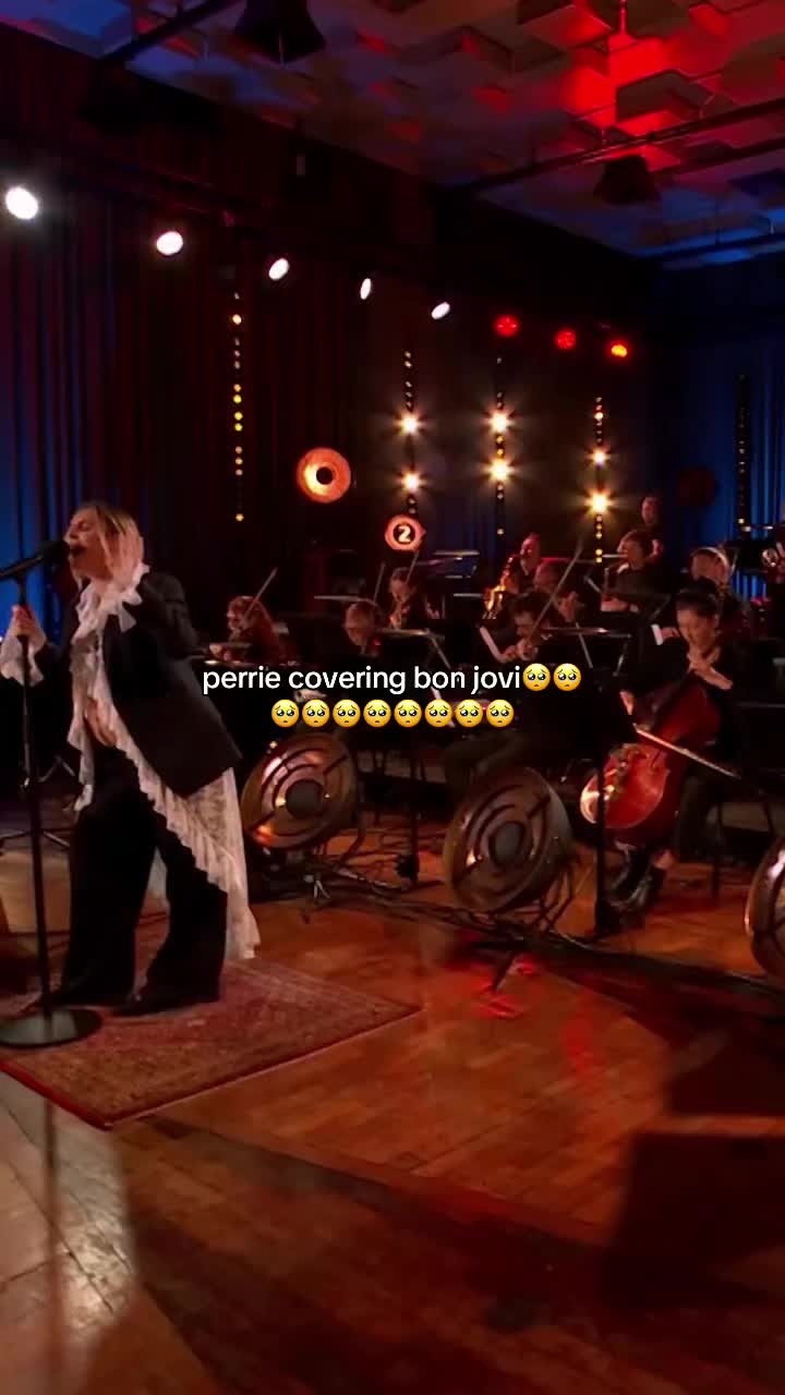 @perrie edwards vocals 🎧