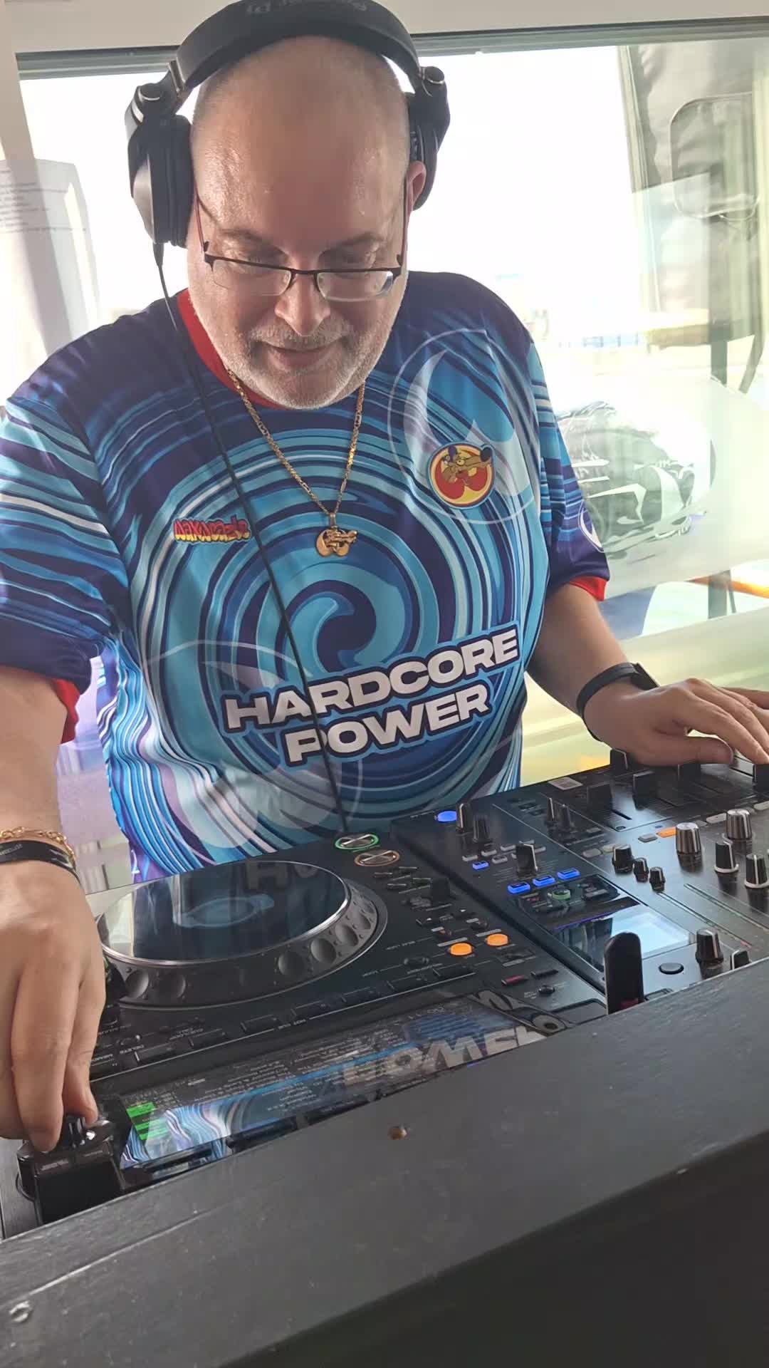@SnakeBiteNL