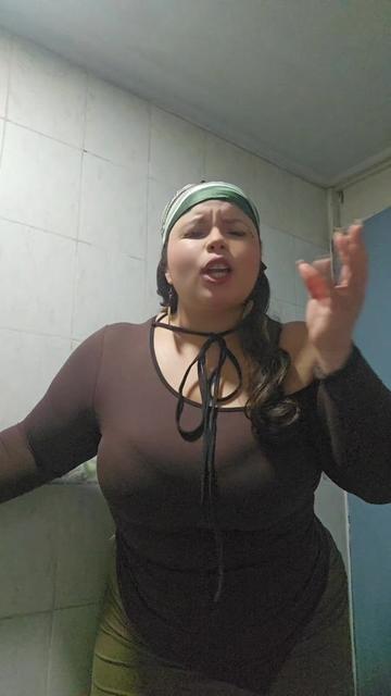 @Desiree🇻🇪🇨🇱