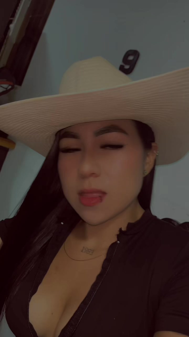 @👸🏻.