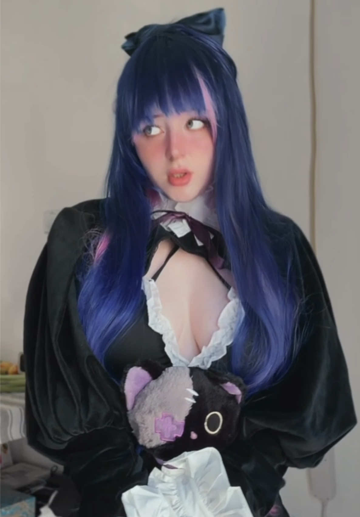 @ShyBlanche