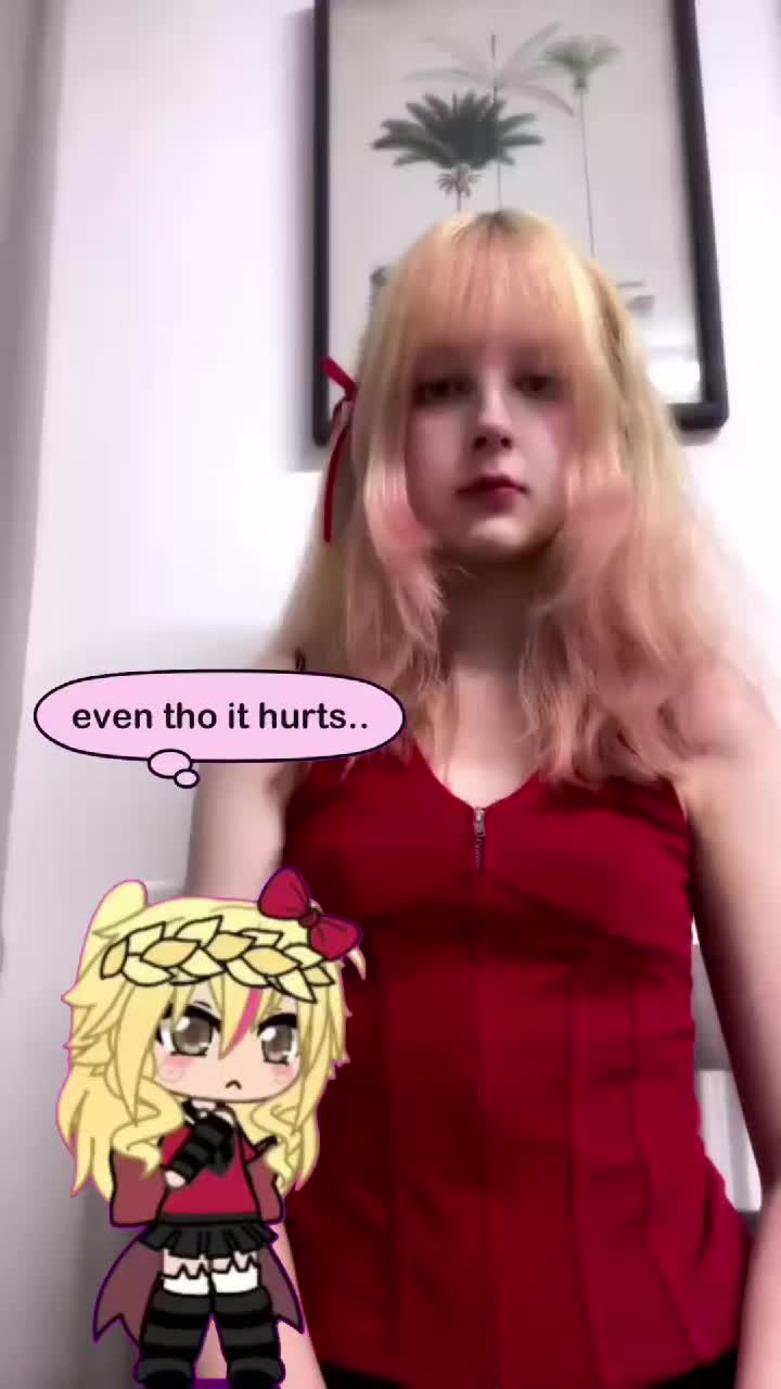 @momos right hand girl