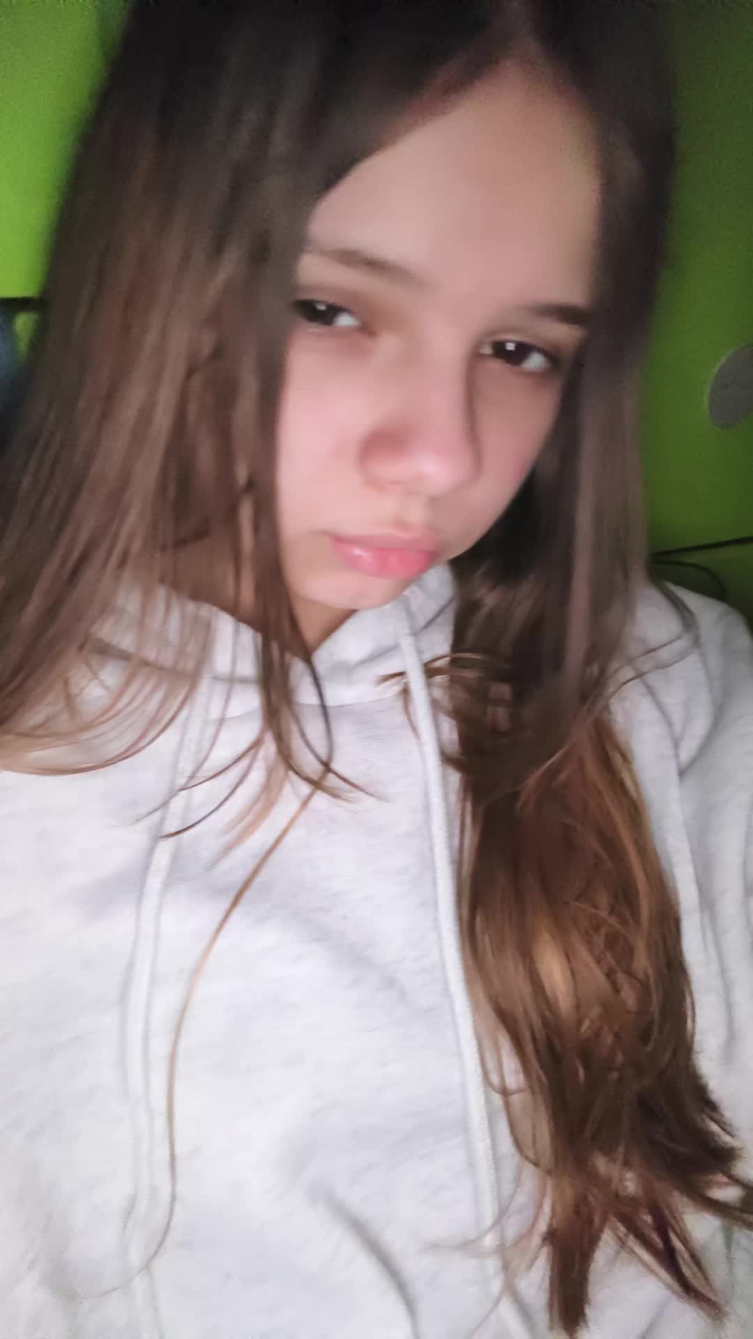 @nqq33