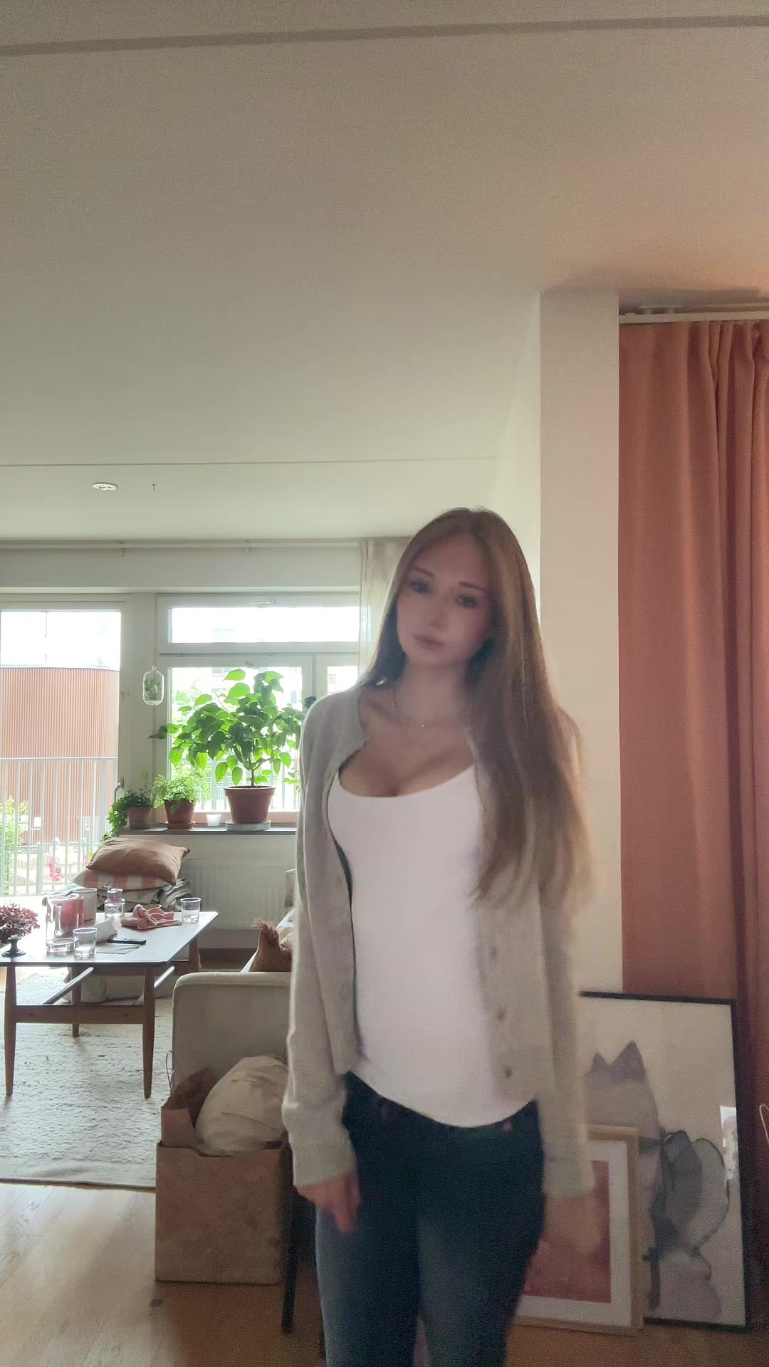 @Lo