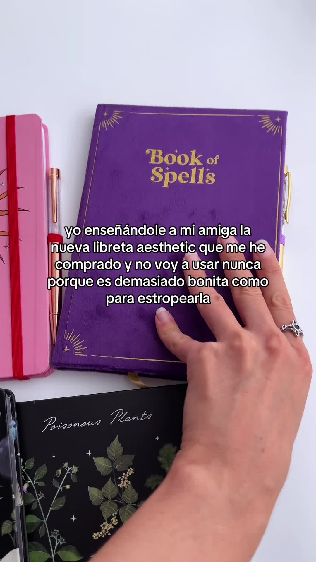 @Laura Moon ✦