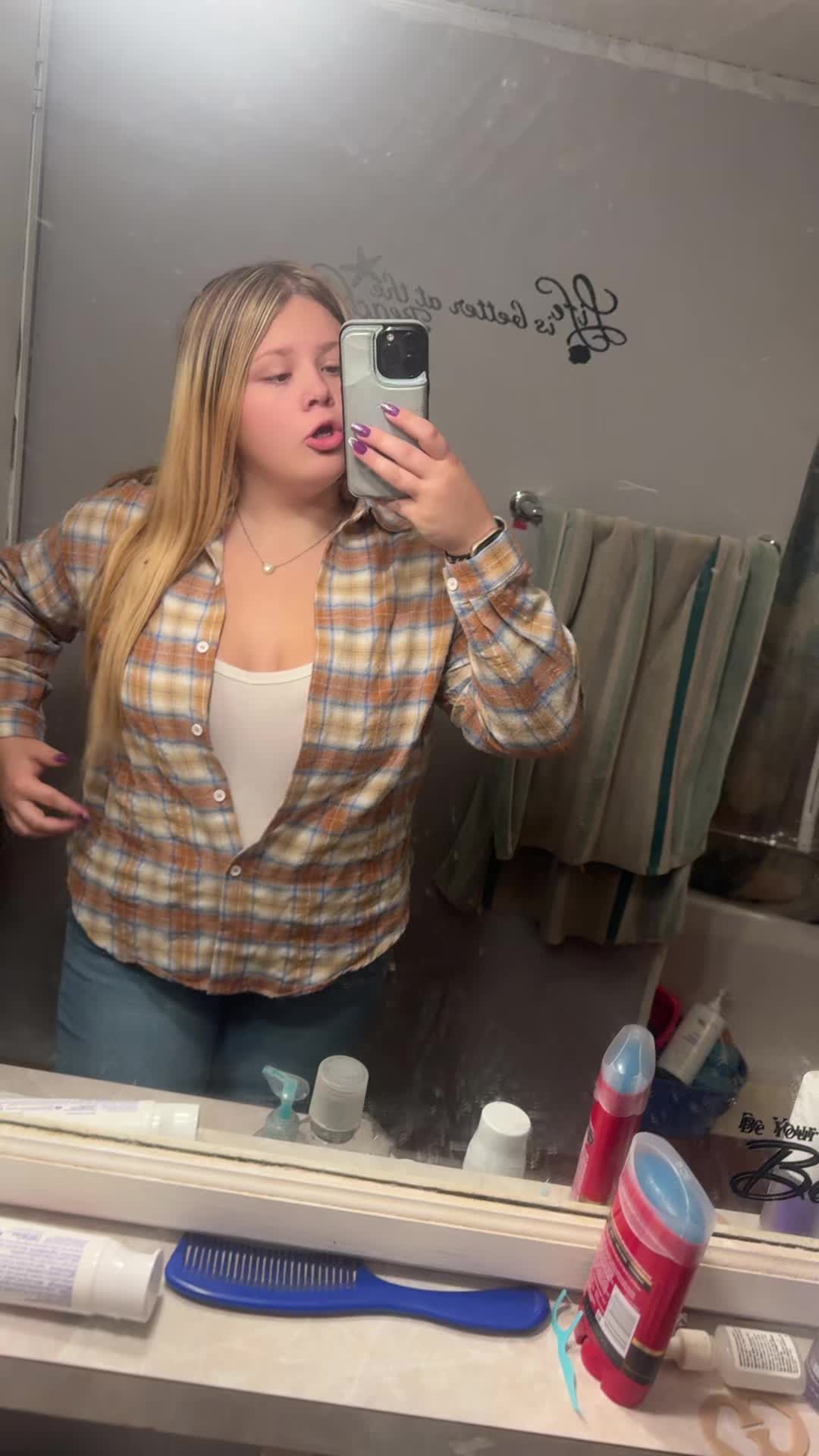 @myajacobs21