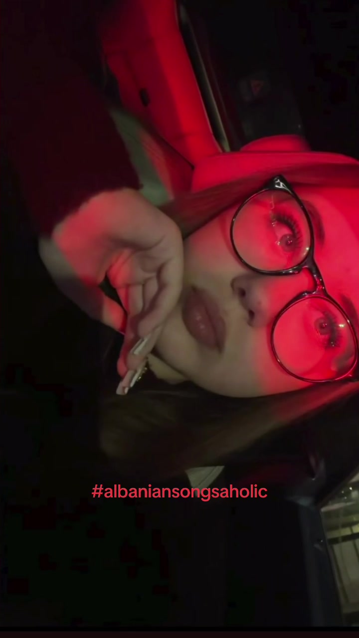 @❦