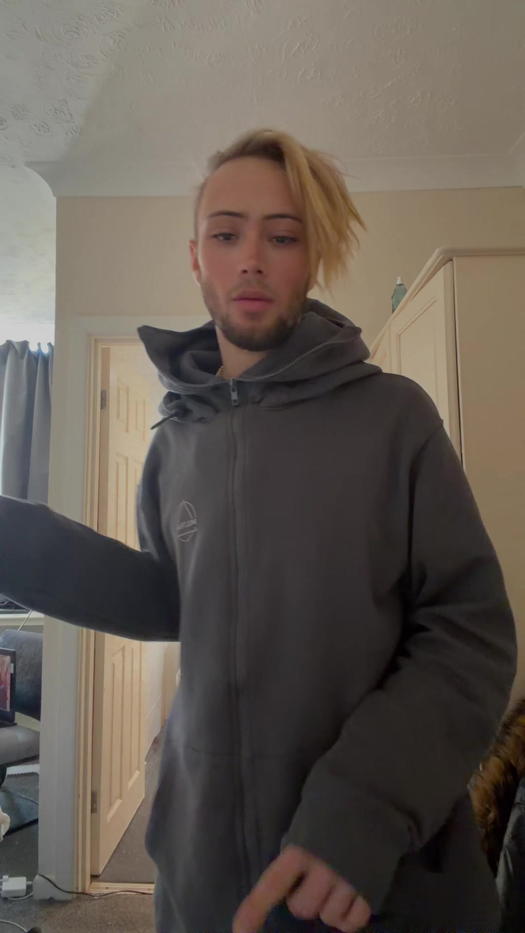 @jasminetheredbull1