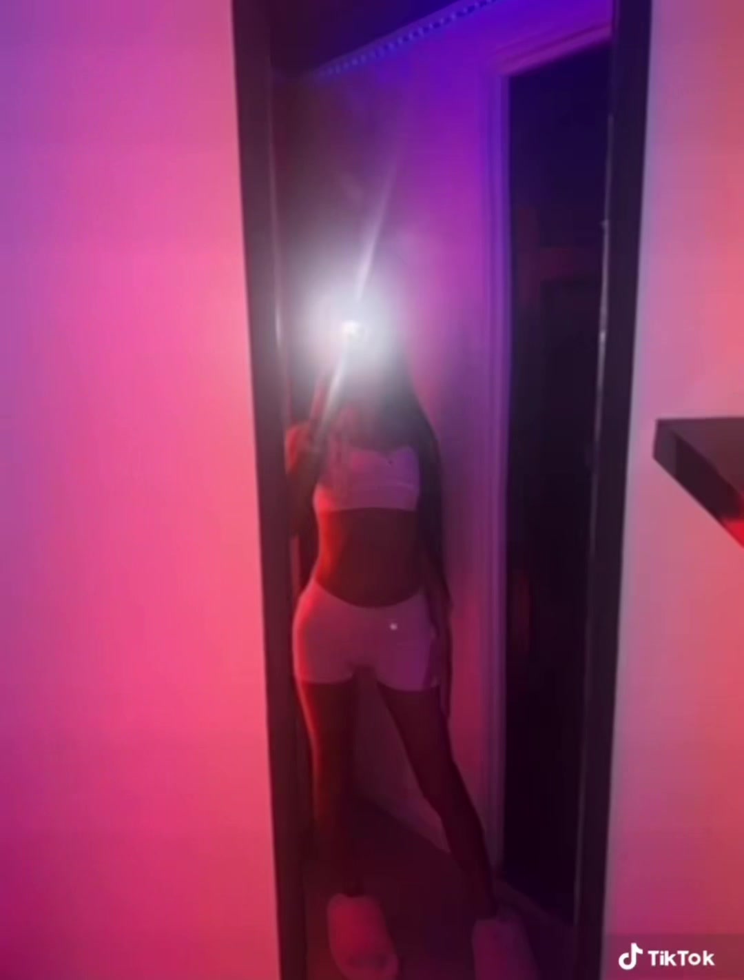 @𝑲𝑬𝑵𝑫𝑹𝑨 𝑪𝑶𝑼𝑹𝑻𝑵𝑬𝒀