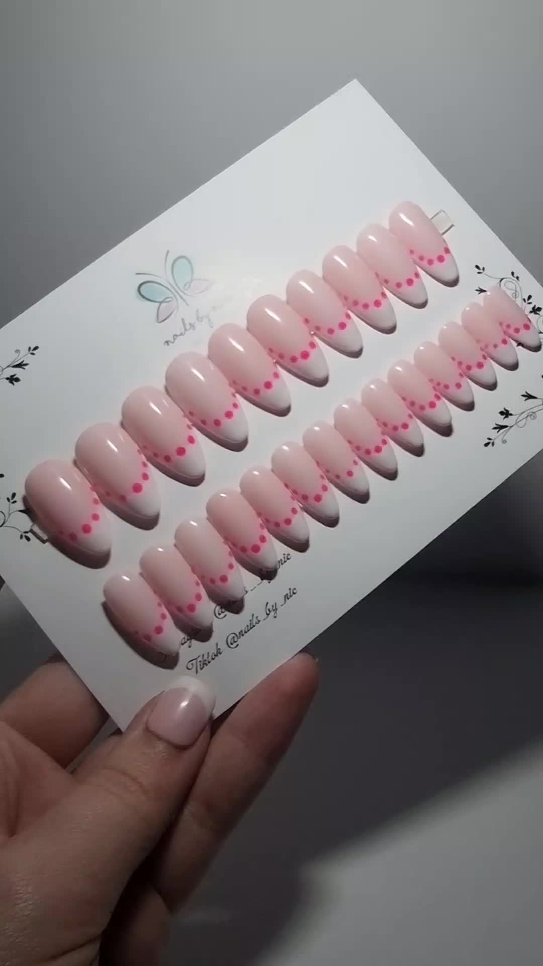 @nailsbynic | Press On Nails