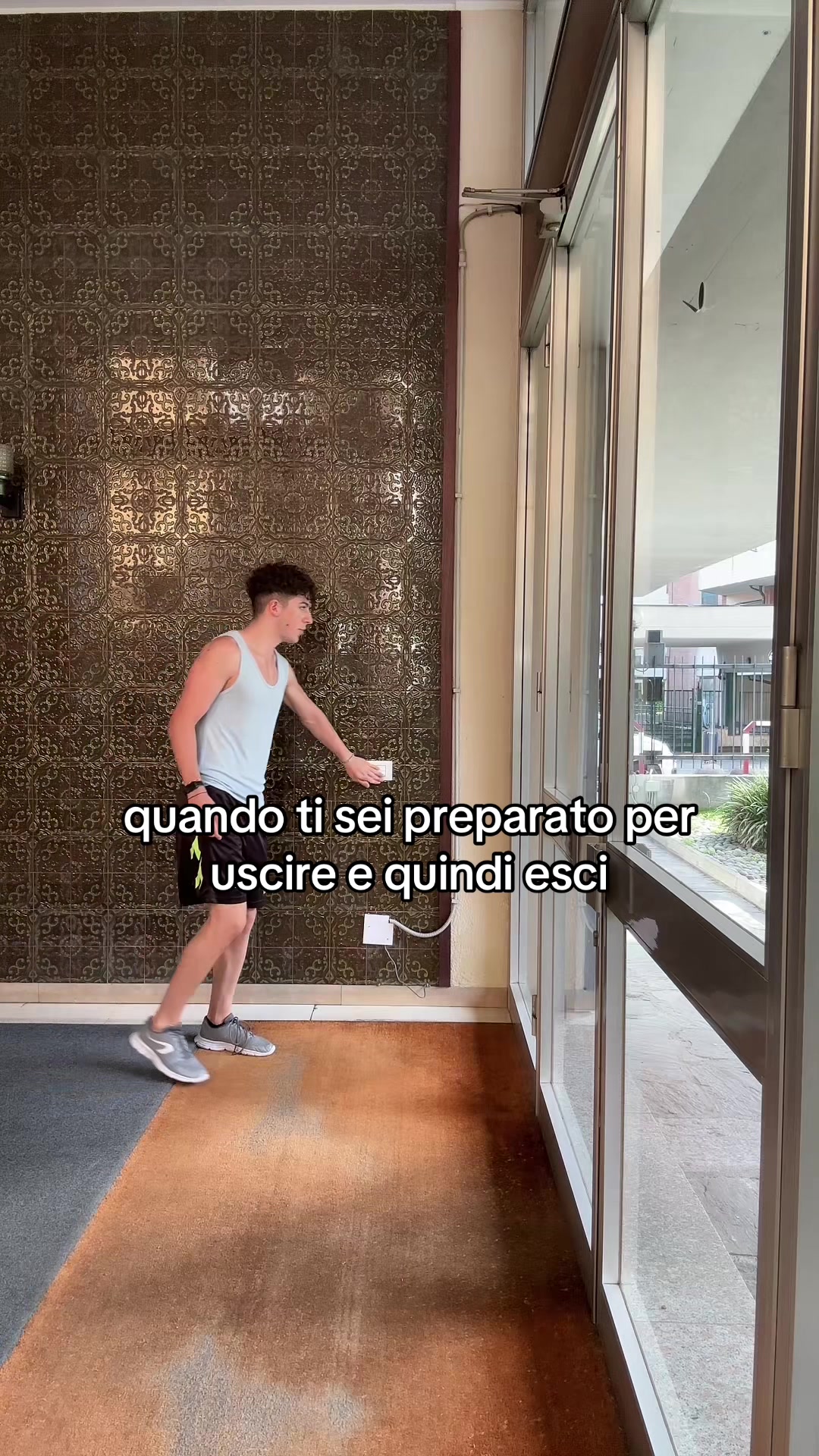 @axomirt