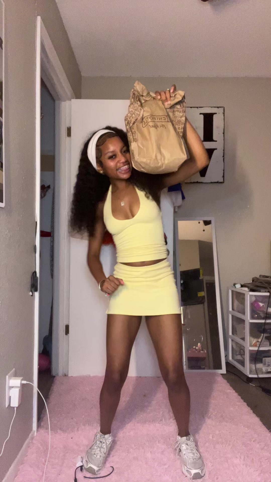 @BRI NICOLE