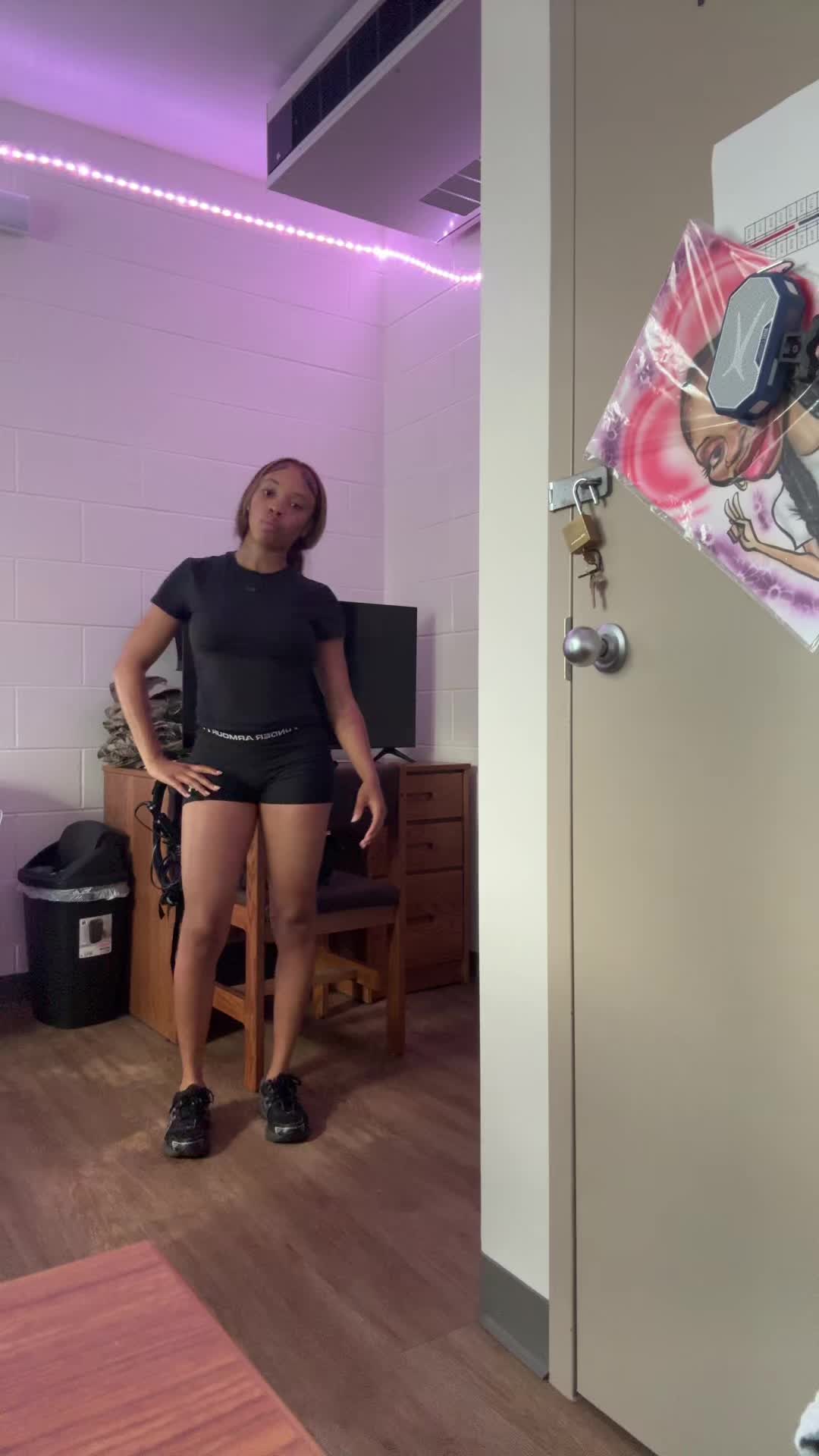 @mercedesamonti