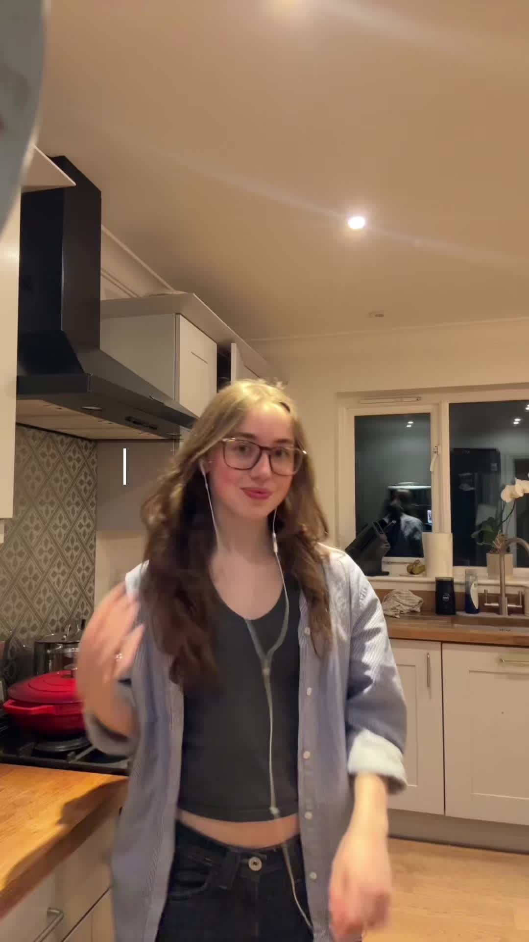 @Izzyauk