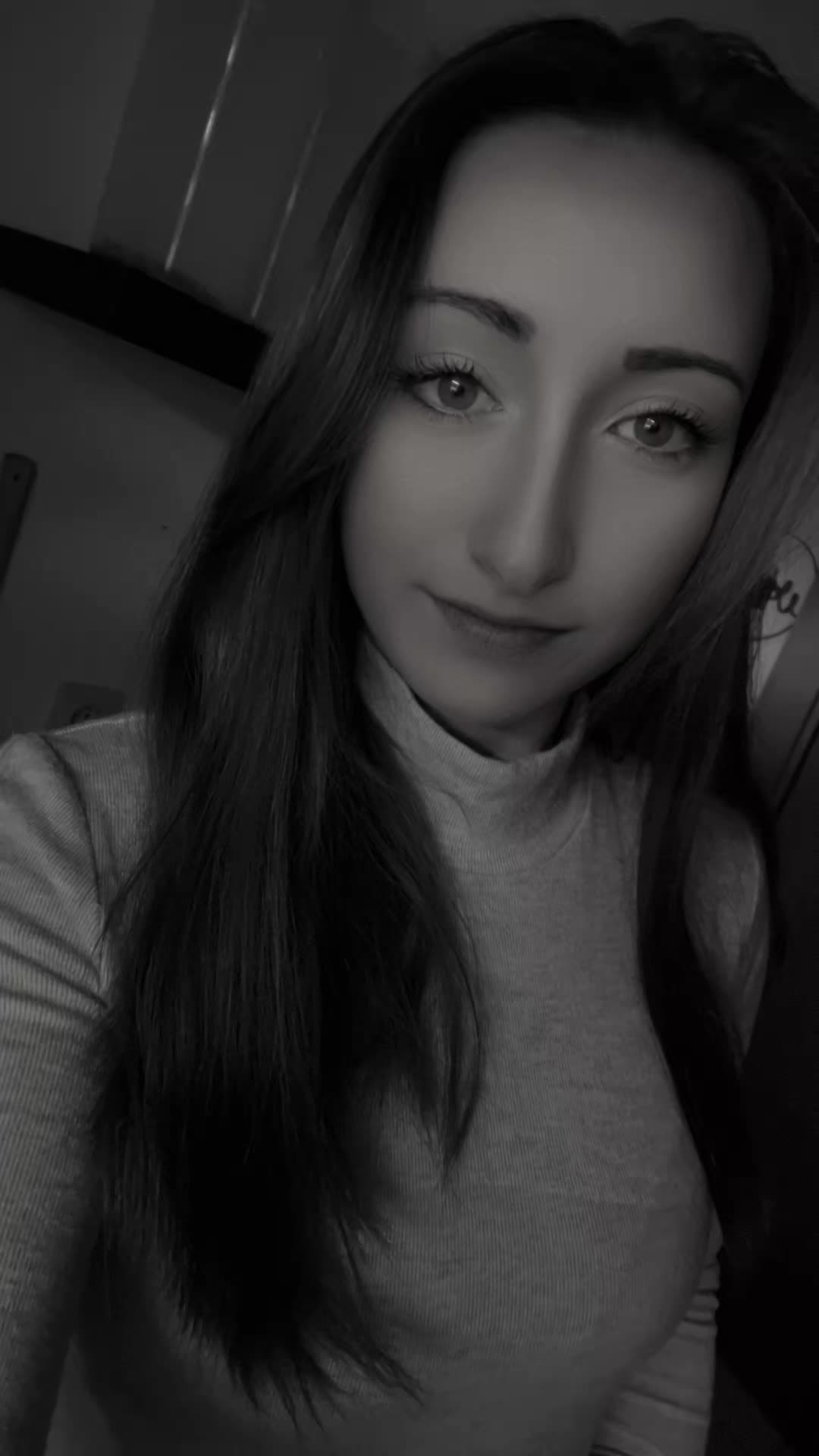 @Nena ♡