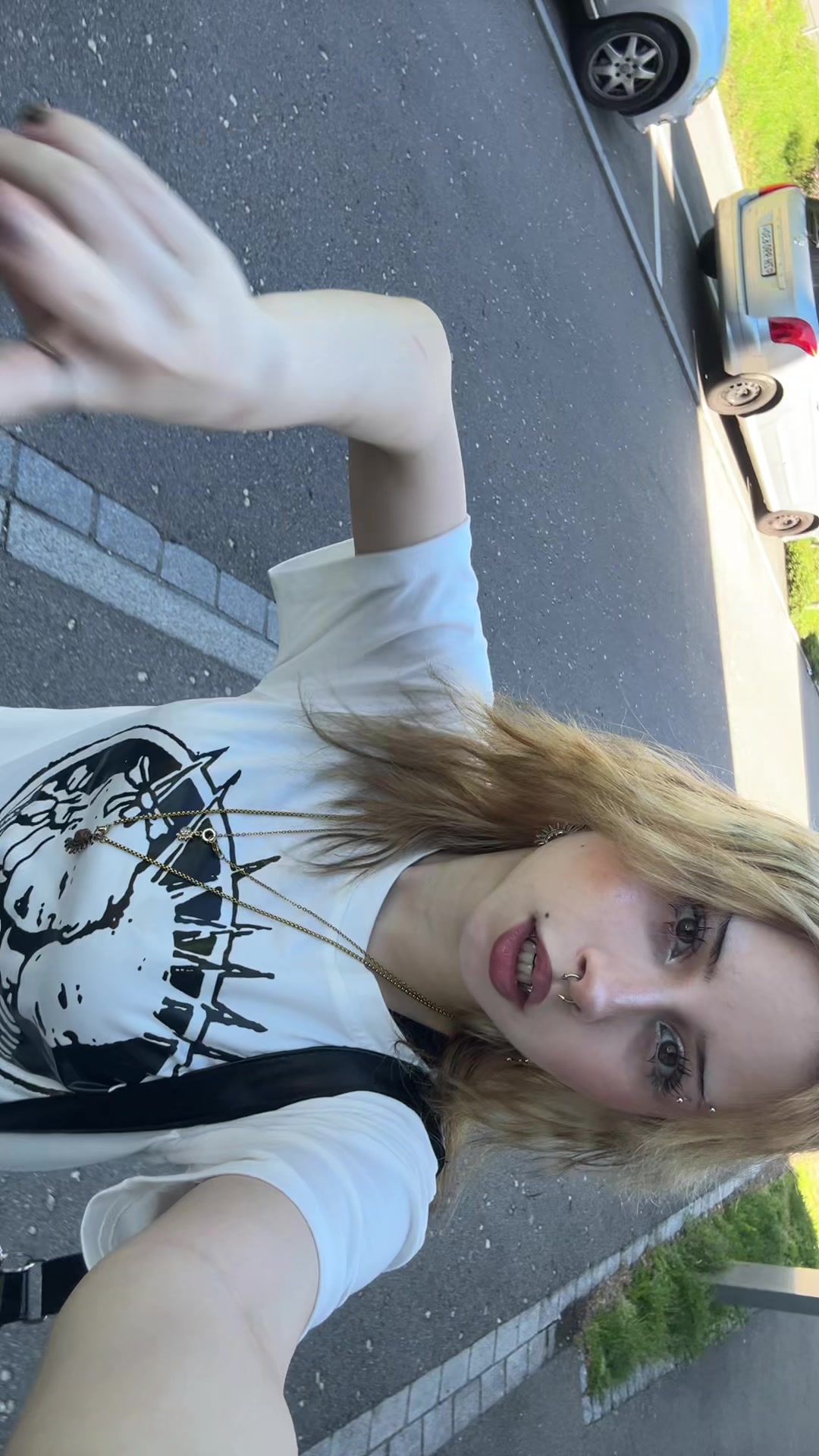@CALLMEV☣️