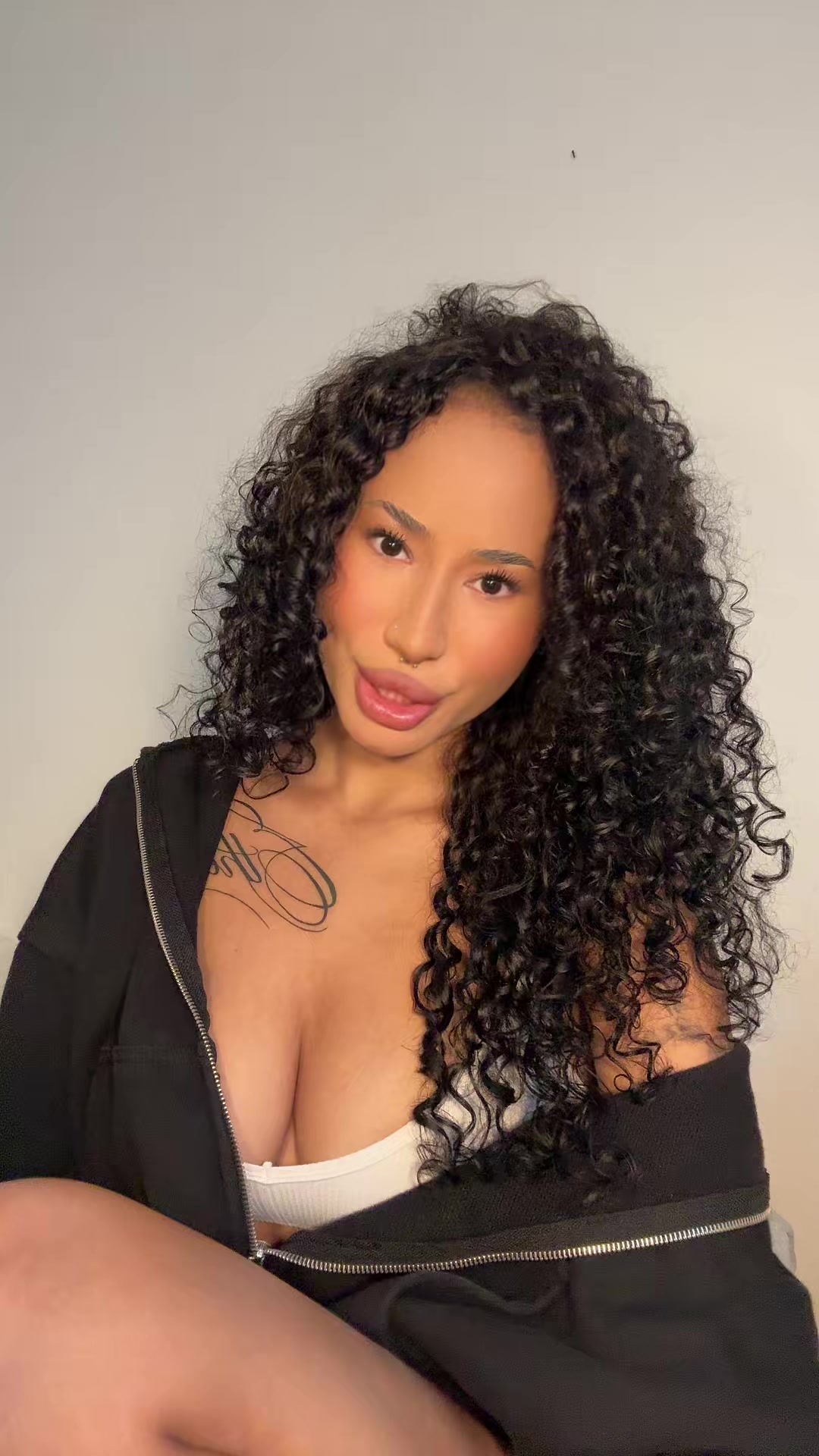 @olga | ig:zar3mb4