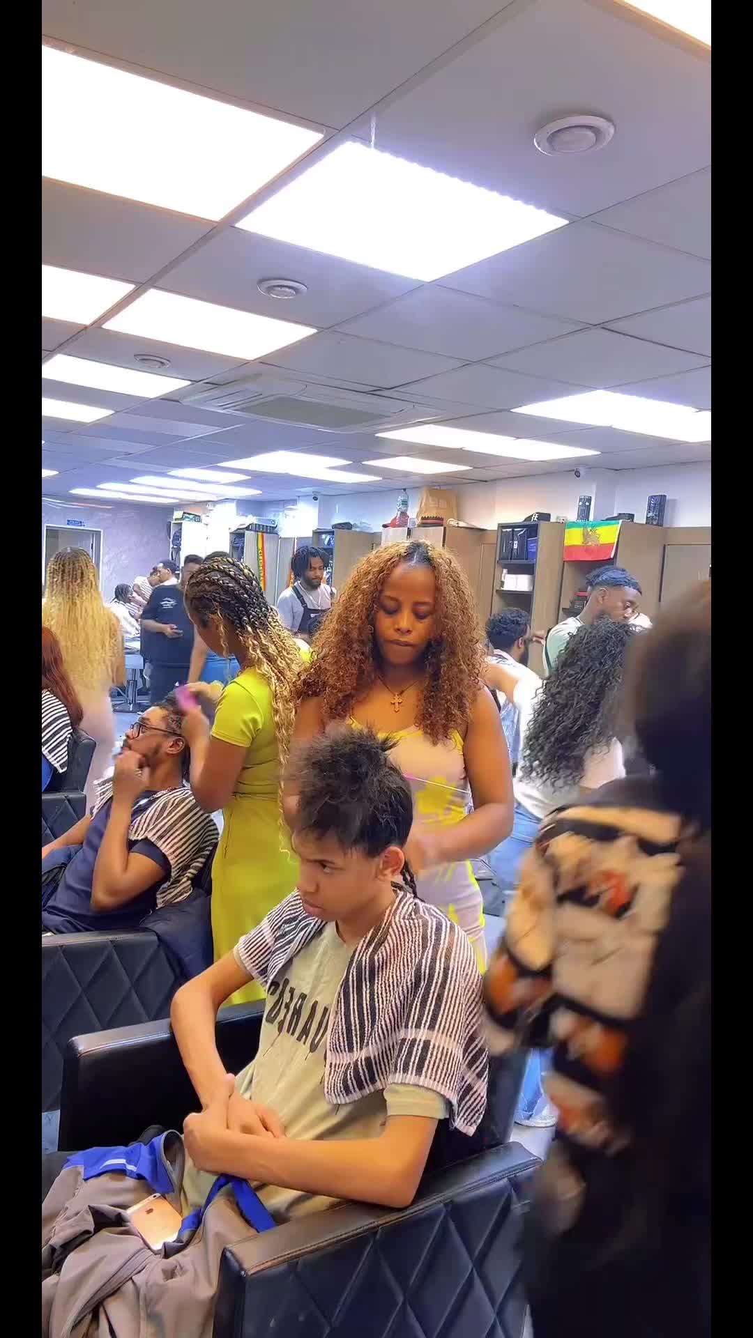 @3DAfro and Europe unisex salon