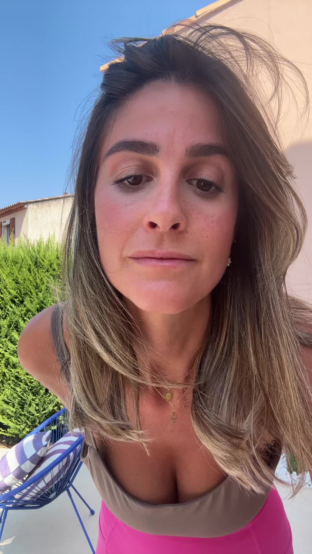 @Ella