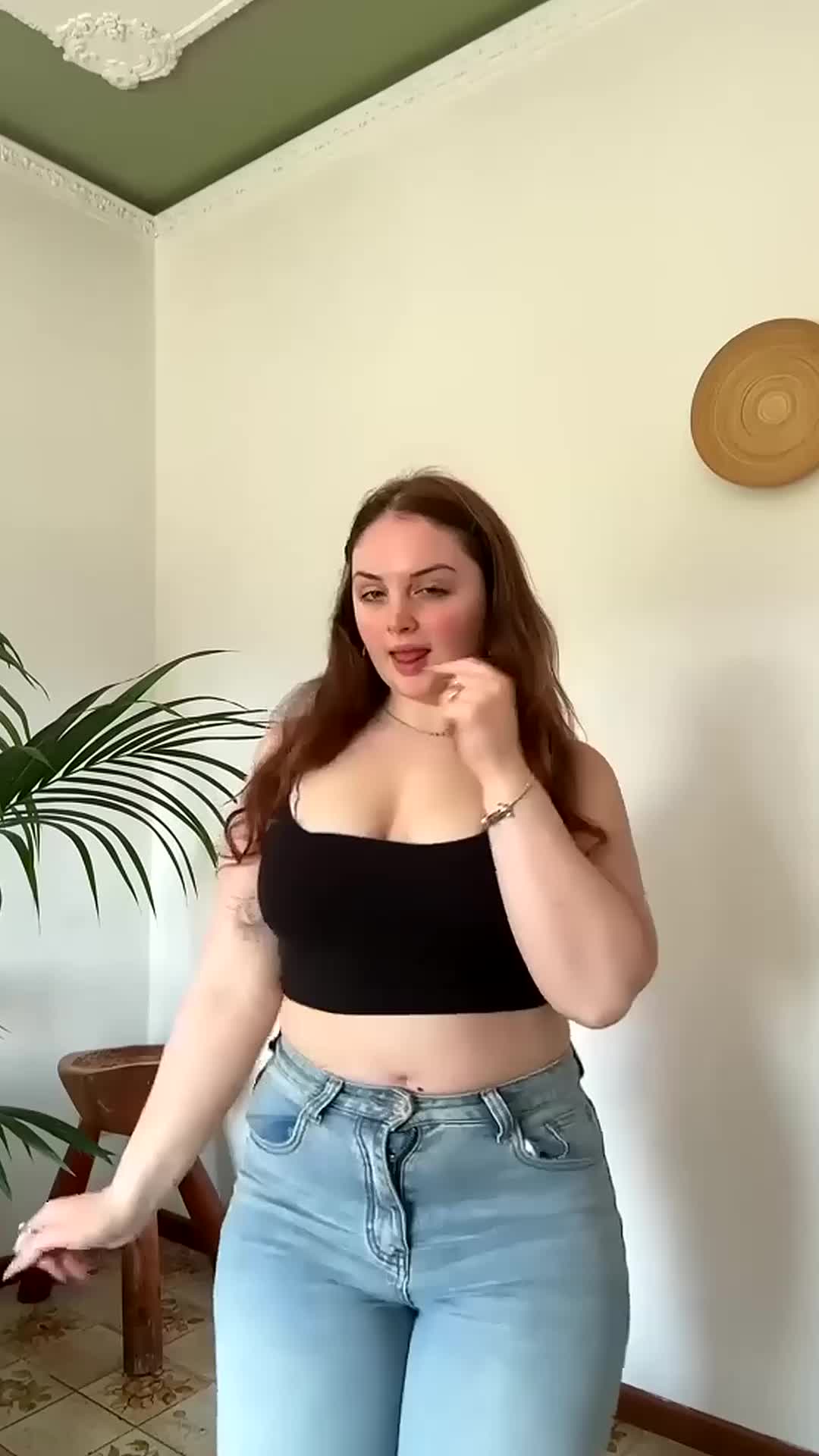 @LV5813458972BFFP