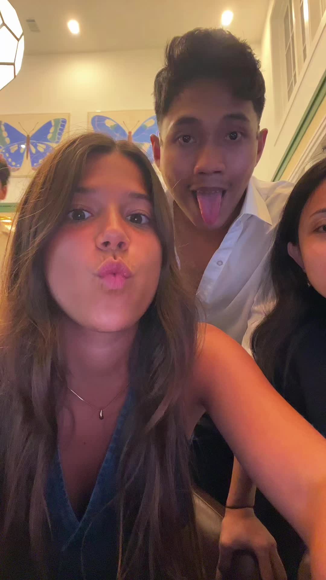 @zeliii