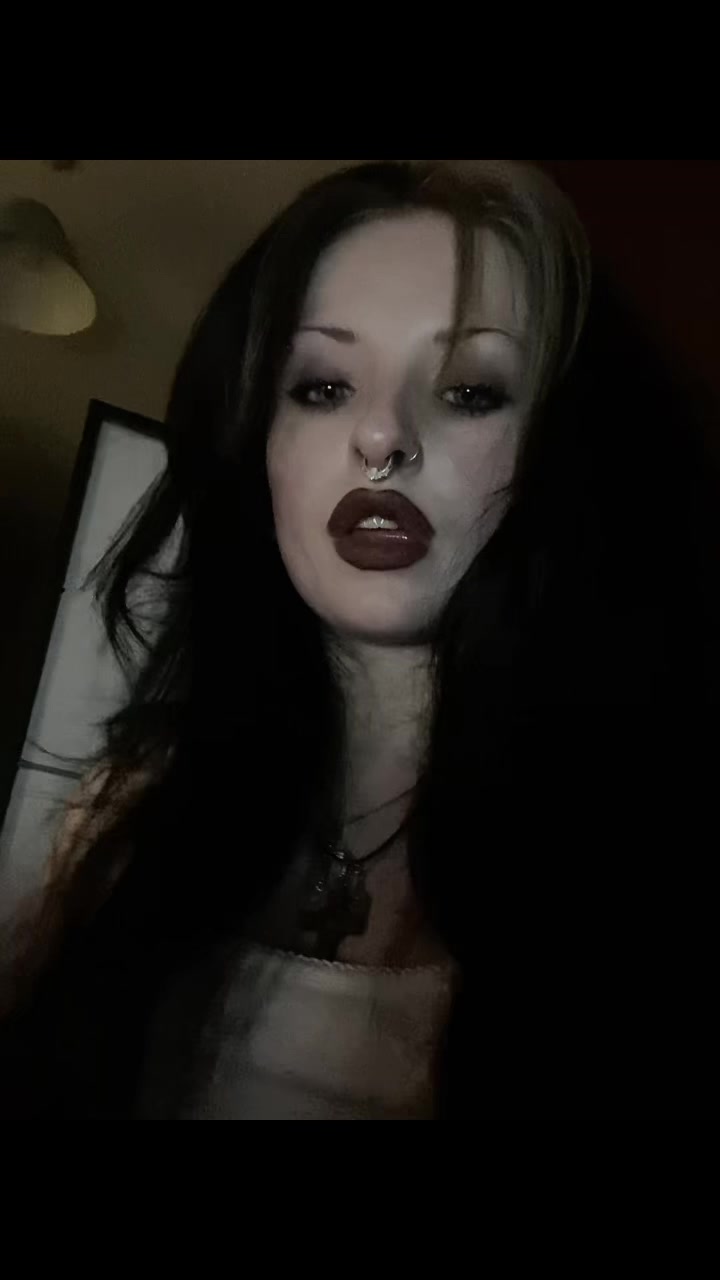 @𝔈𝔳𝔈