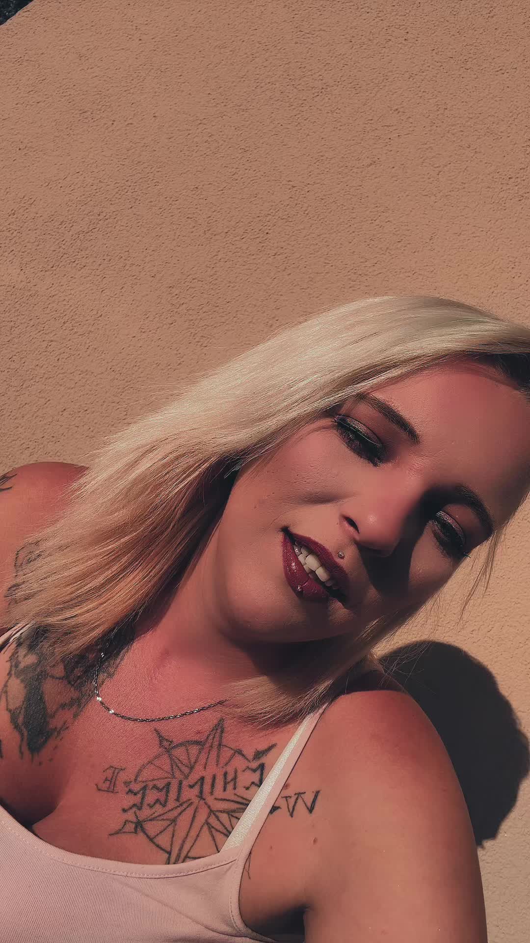 @︎꧁🖕☆♥️❀666_Queen❀♥️☆🖕꧂