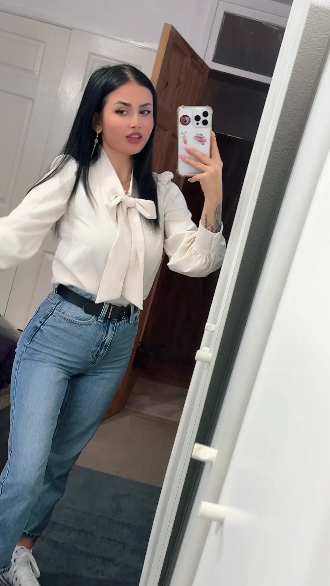 @Emilia🖤