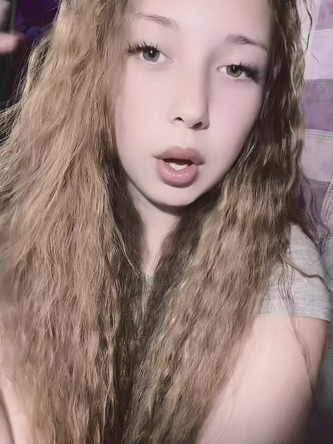 @NIKI💋
