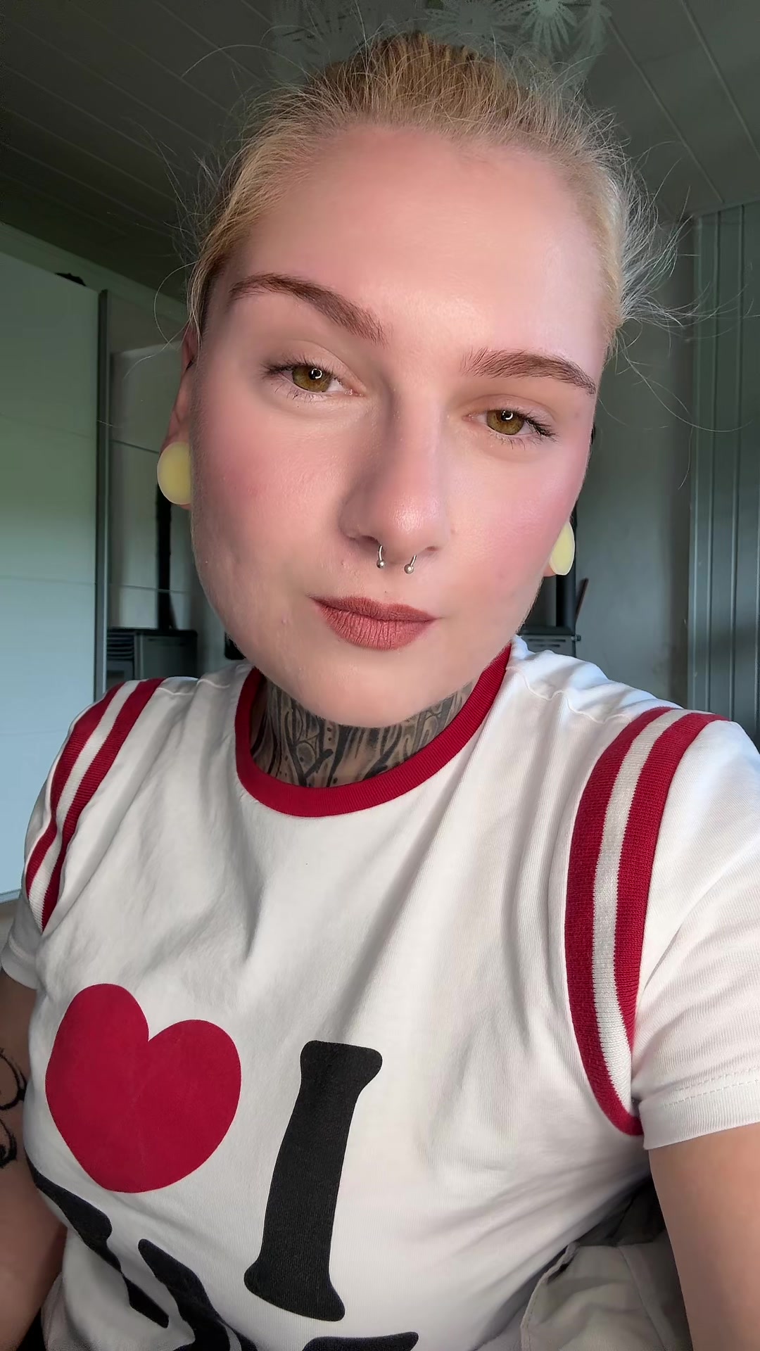 @Ena