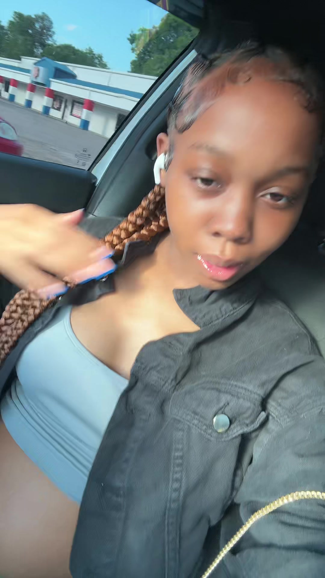 @nik0le._