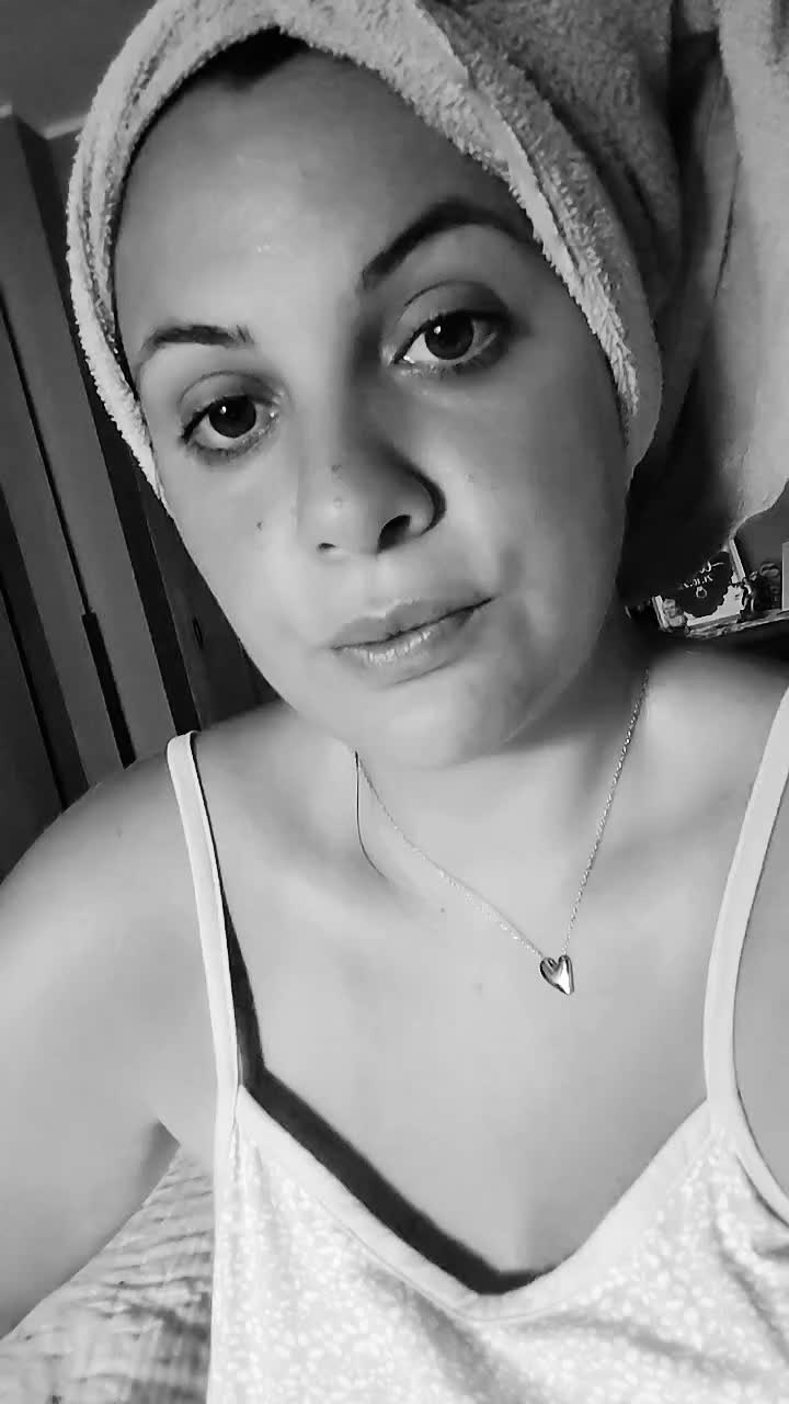 @Vale 🌻🌻🌻