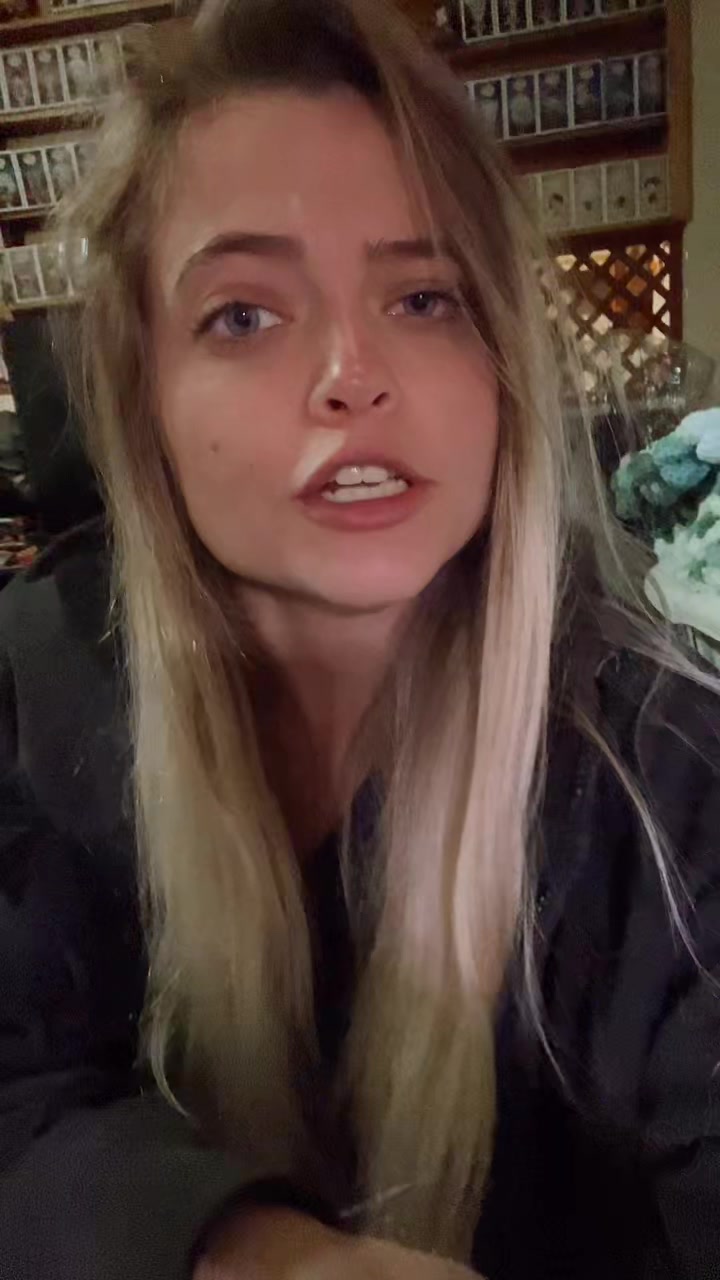 @Eventheskyishigh ☁️