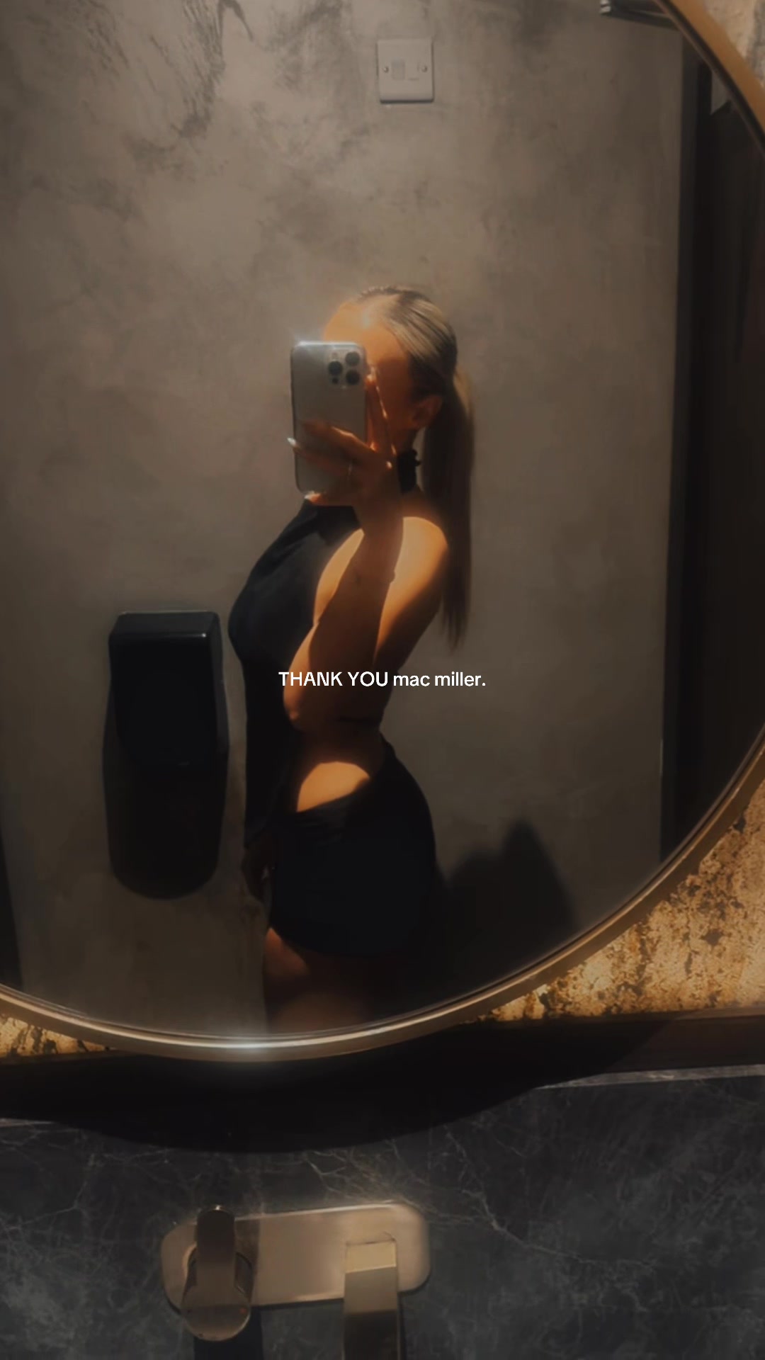 @Zoe