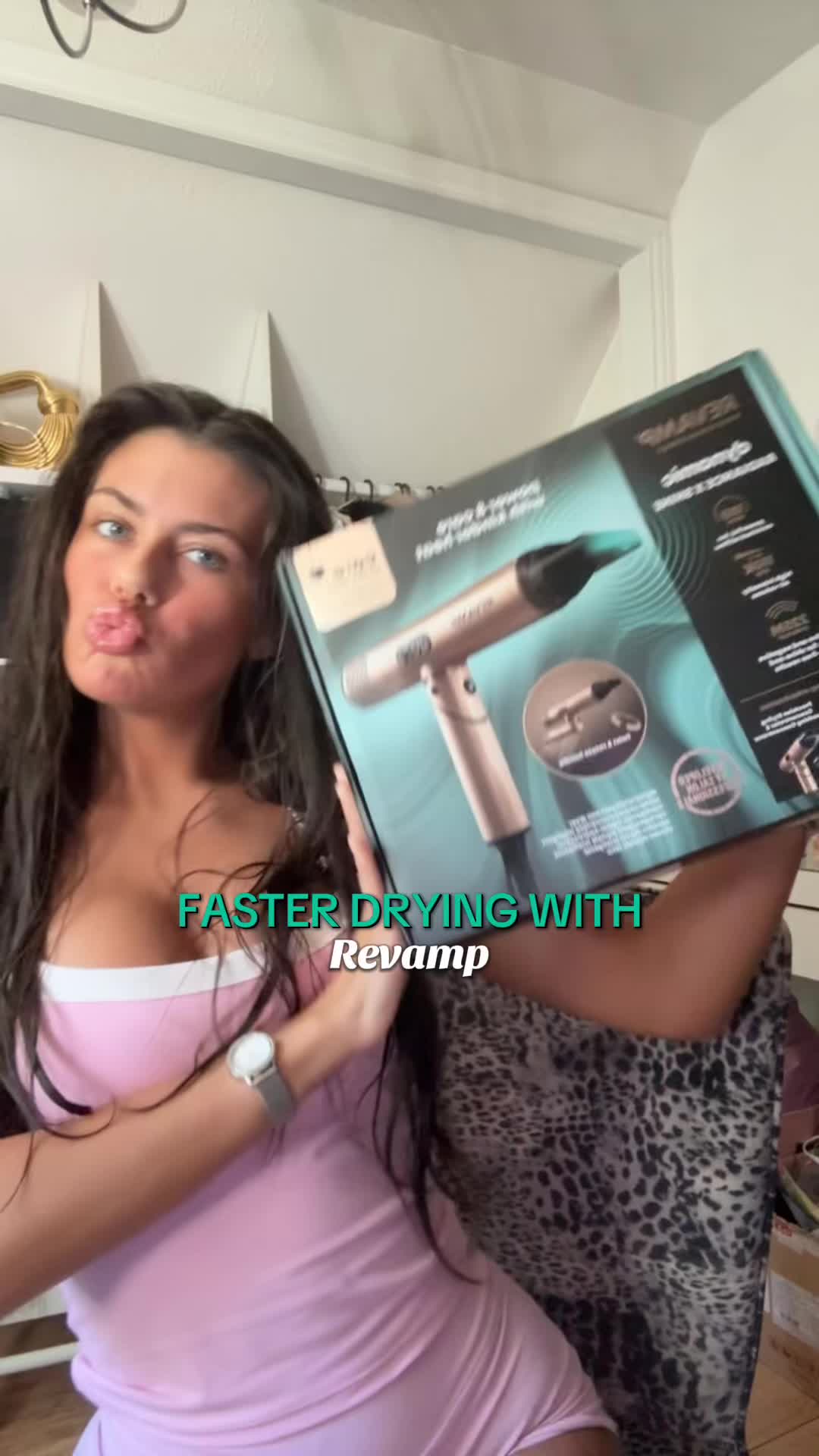 @poppylivingstonex