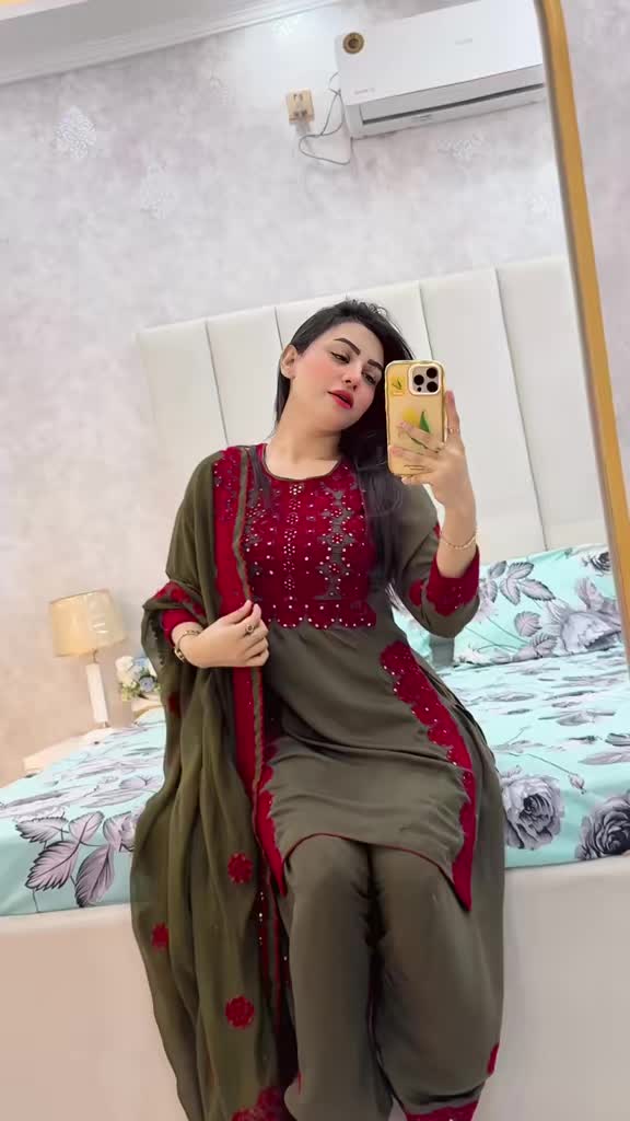 @🧚♀️AMBAR KHAN🍯🐝