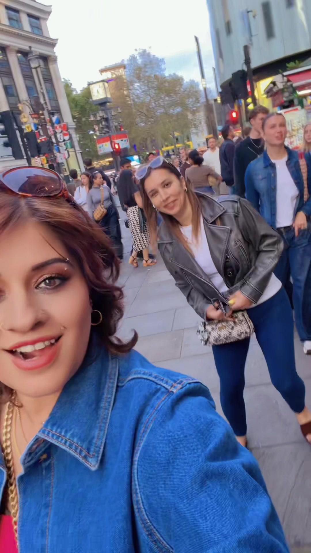 @ⁱᵐ͟͟͞͞☞🇬🇧𝕌𝕂 𝕊𝕙𝕖𝕣𝕟𝕚🐅