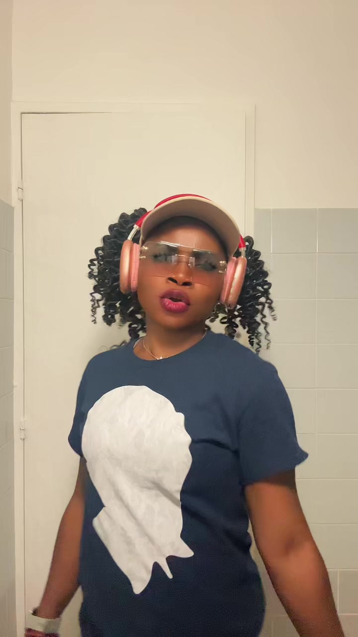 @Raellemery26