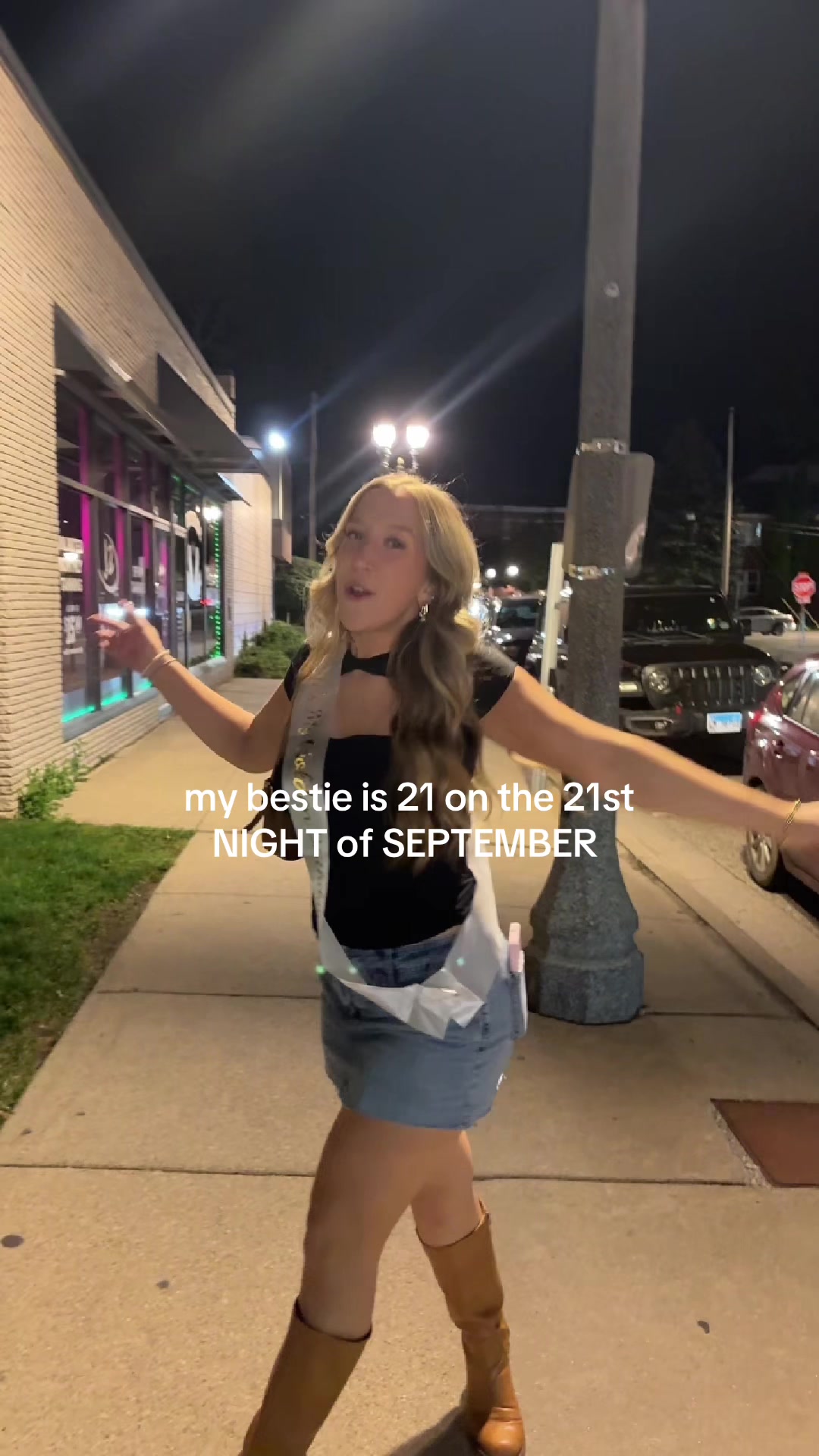 @lily bella