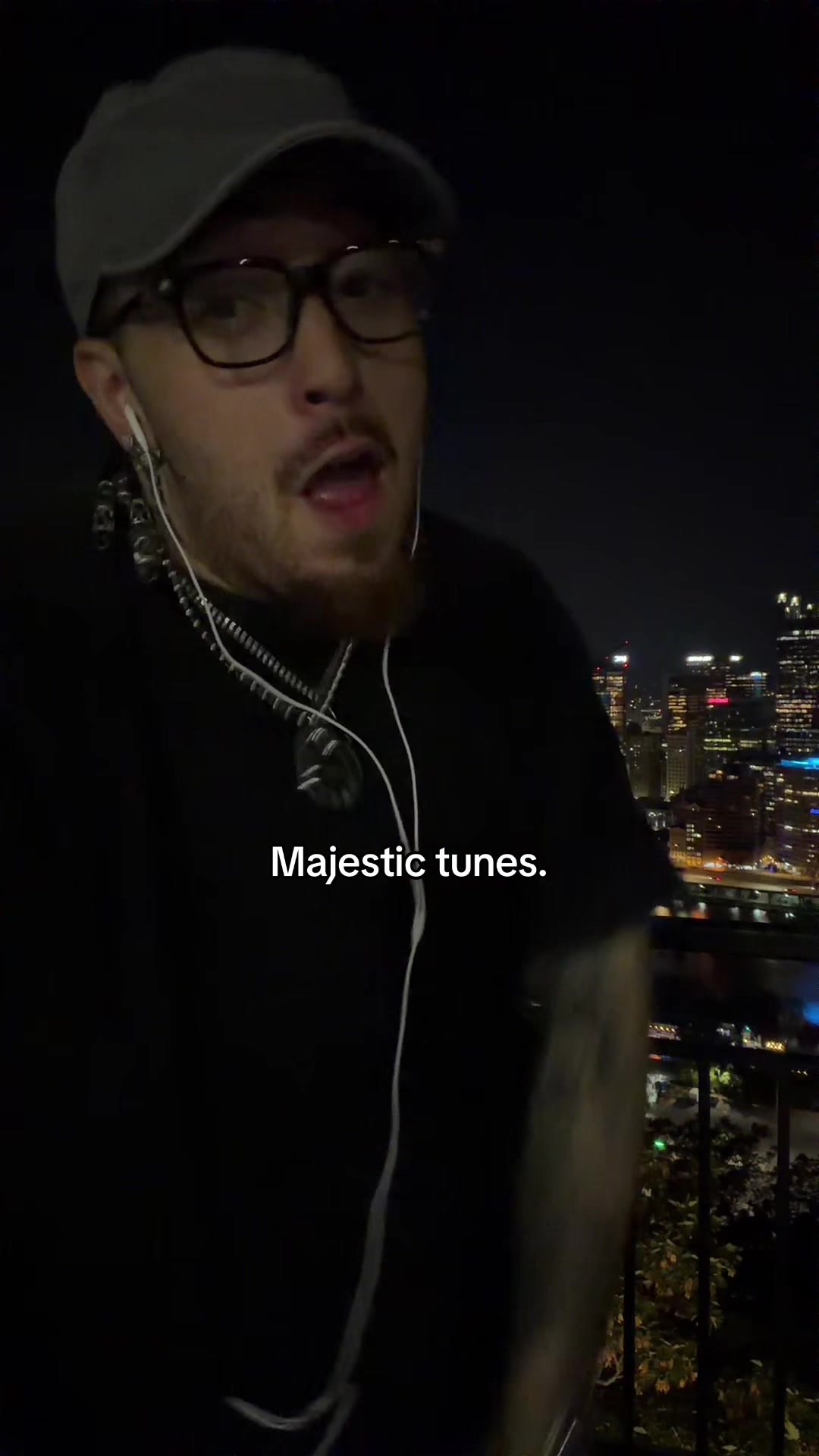 @Fezz