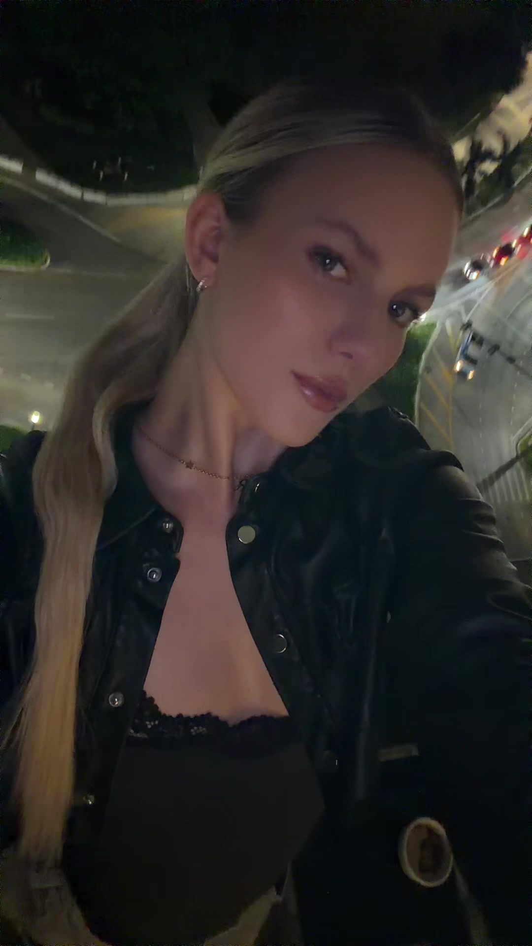 @itsvladameronenn