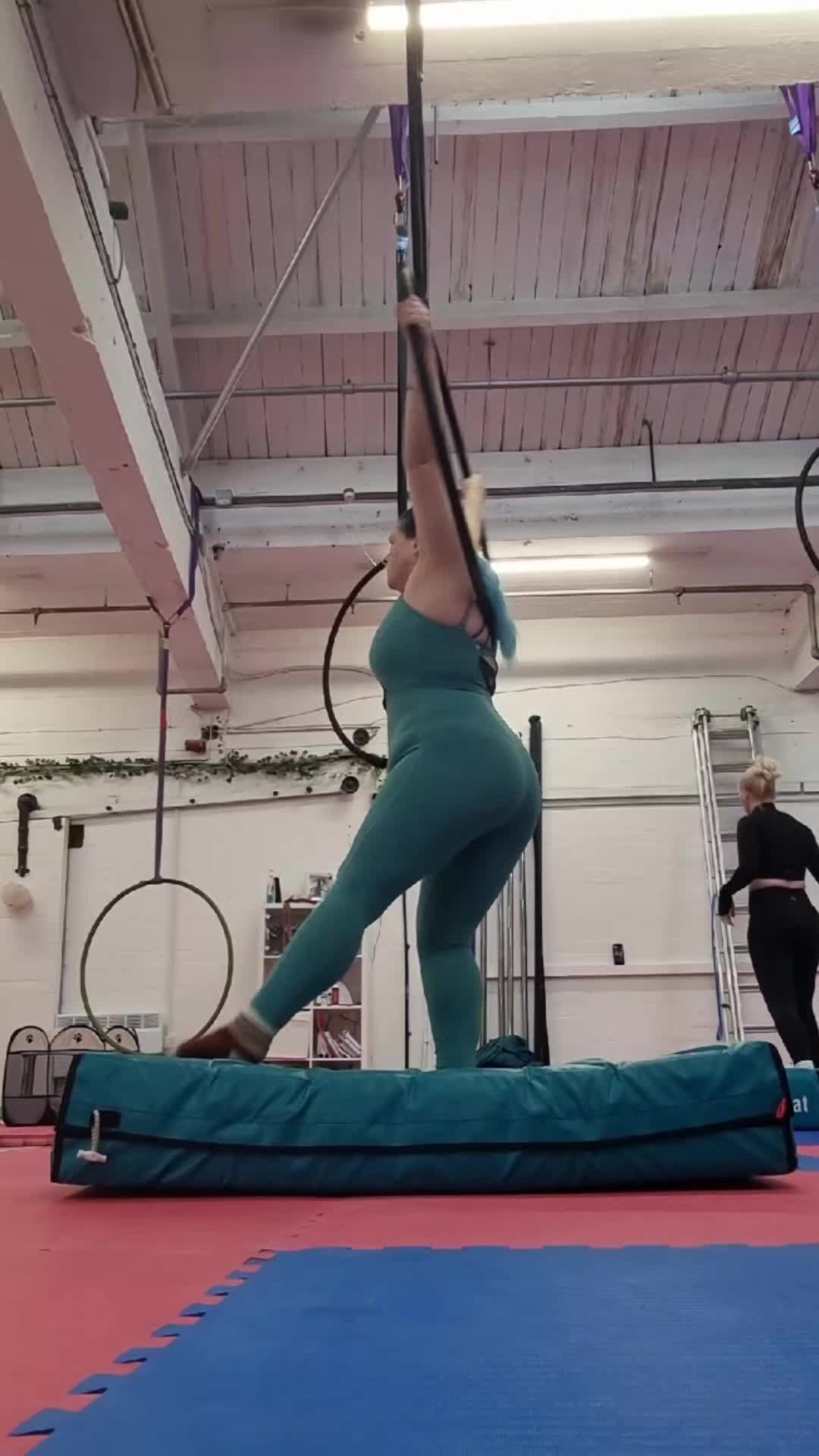 @RaeMysterio