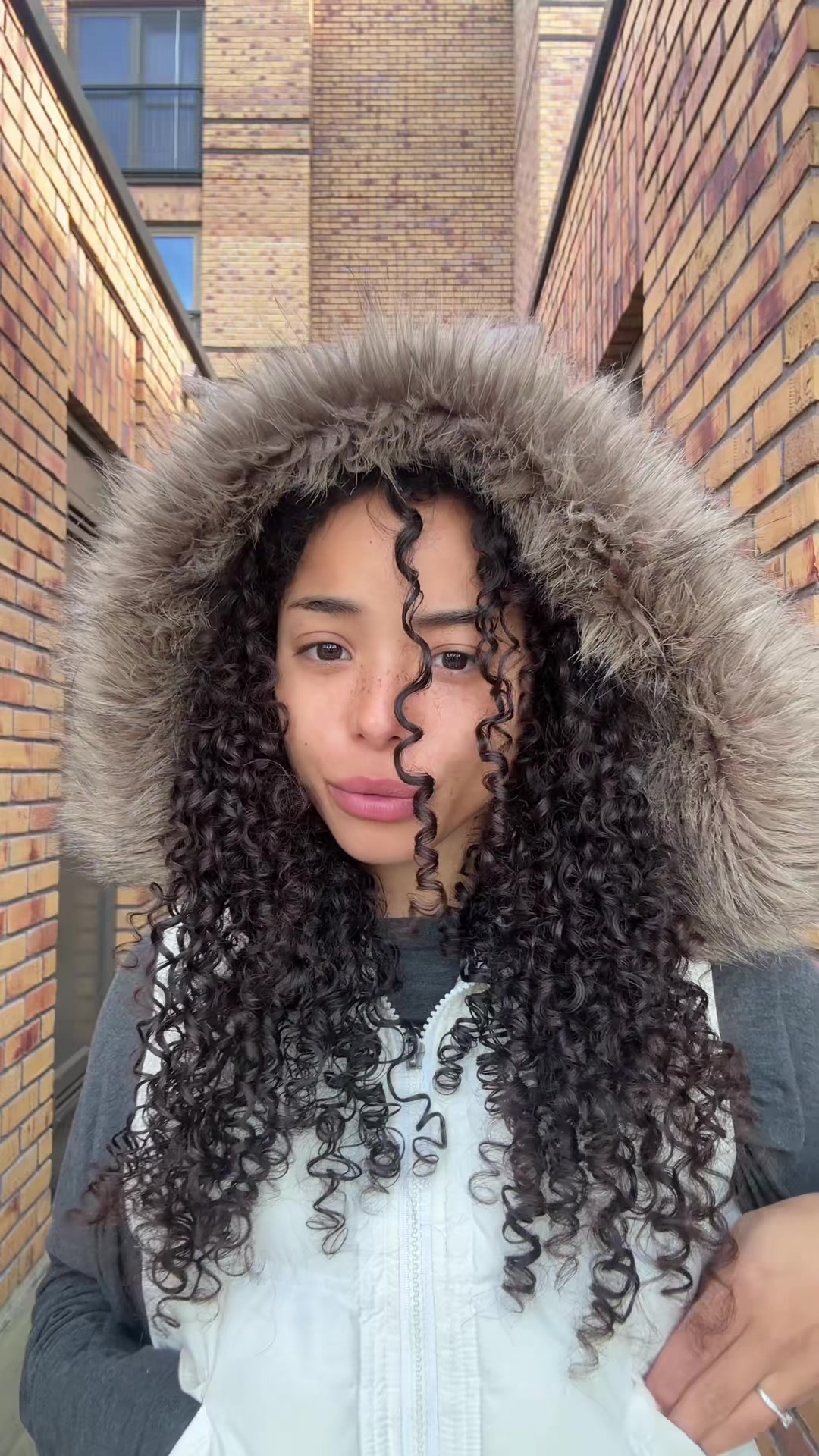@A&iuml;sha Vis