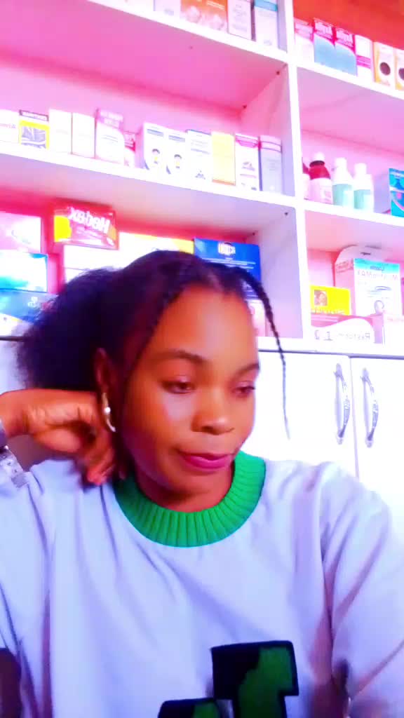 @violanash