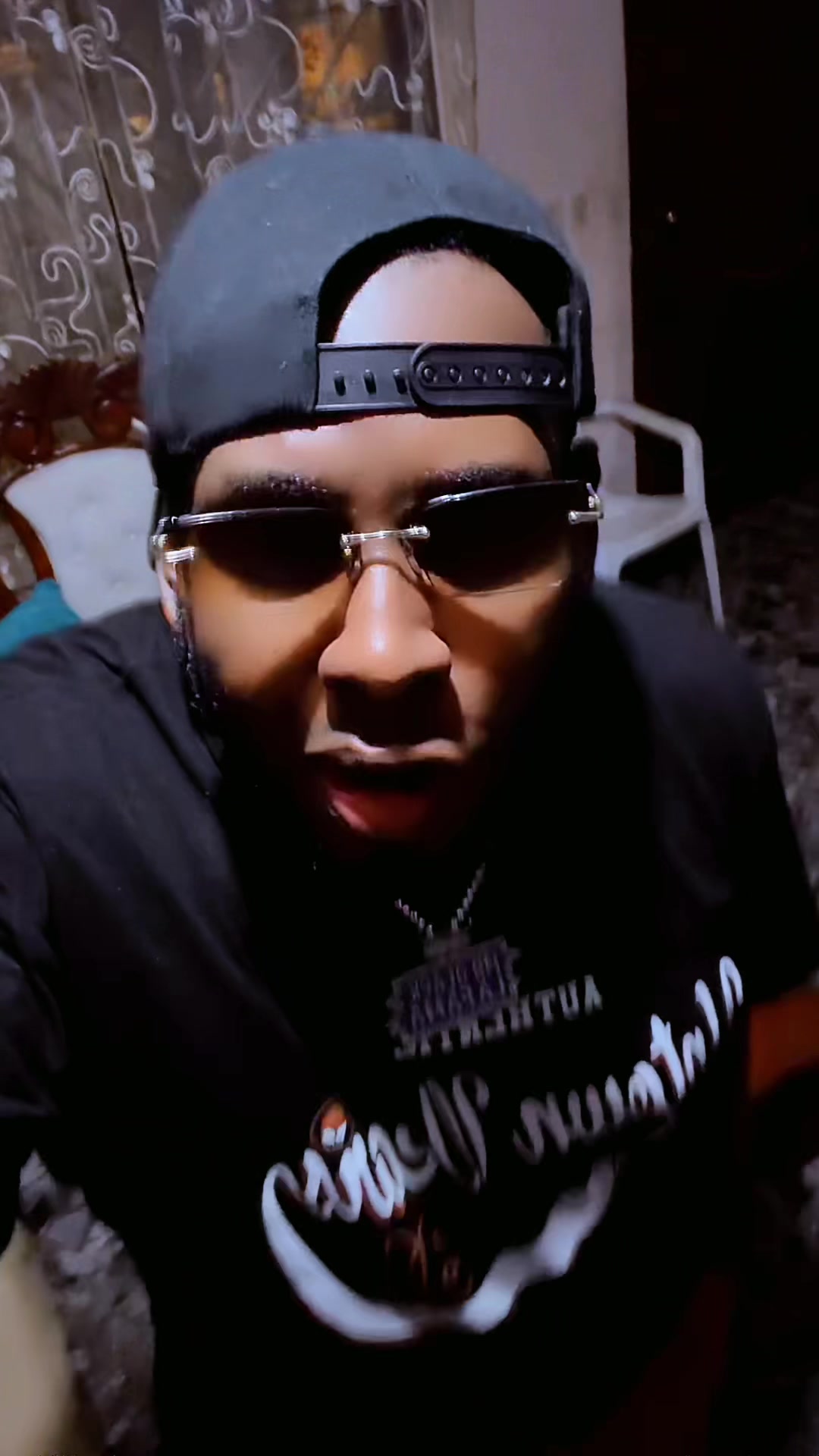 @Mr Black La Fama