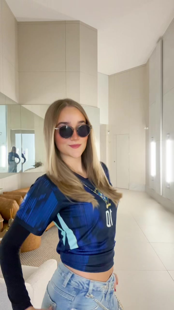 @isadora🐆