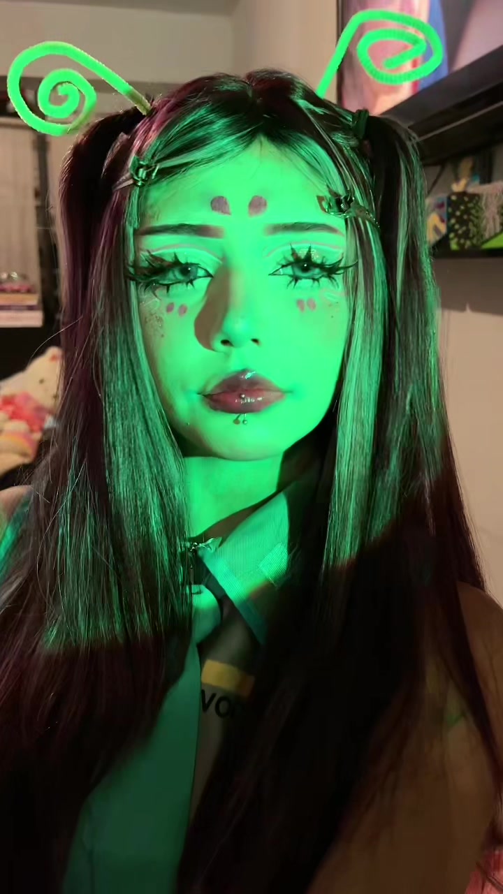 @Miku🕷️
